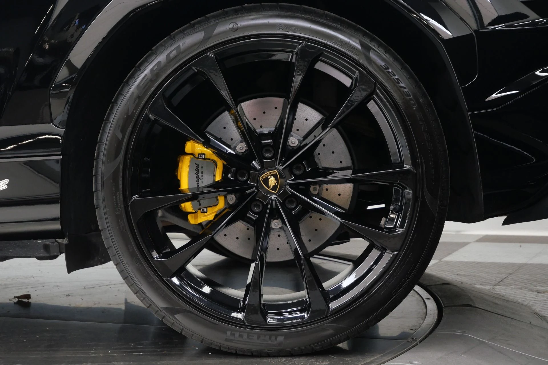 mph010_1587399219_Used_2023_Lamborghini_Urus_S_ADAS_Package_23_Inch_Wheels_657_Horsepower_1780072486_9db552cbf2