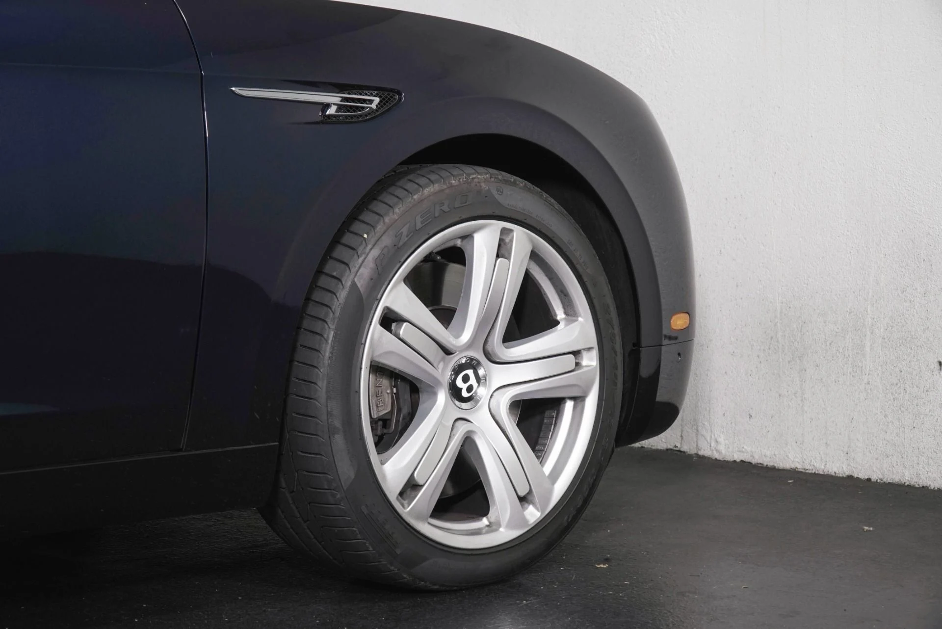 mph010_1594722974_Used_2014_Bentley_Flying_Spur_1787320963_27994ca9bc