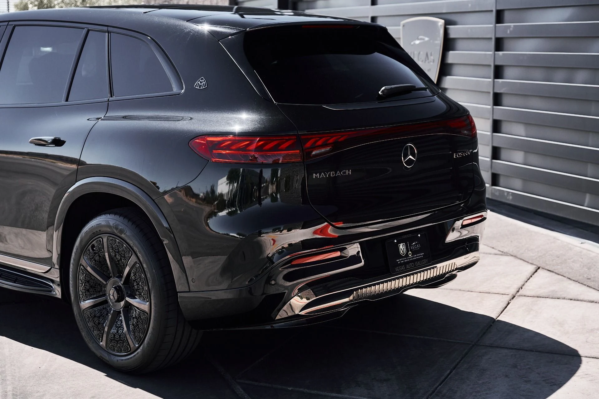 mph010_1595494952_Used_2024_Mercedes_Benz_EQS_Maybach_EQS_680_1775325996_3fea7c259a