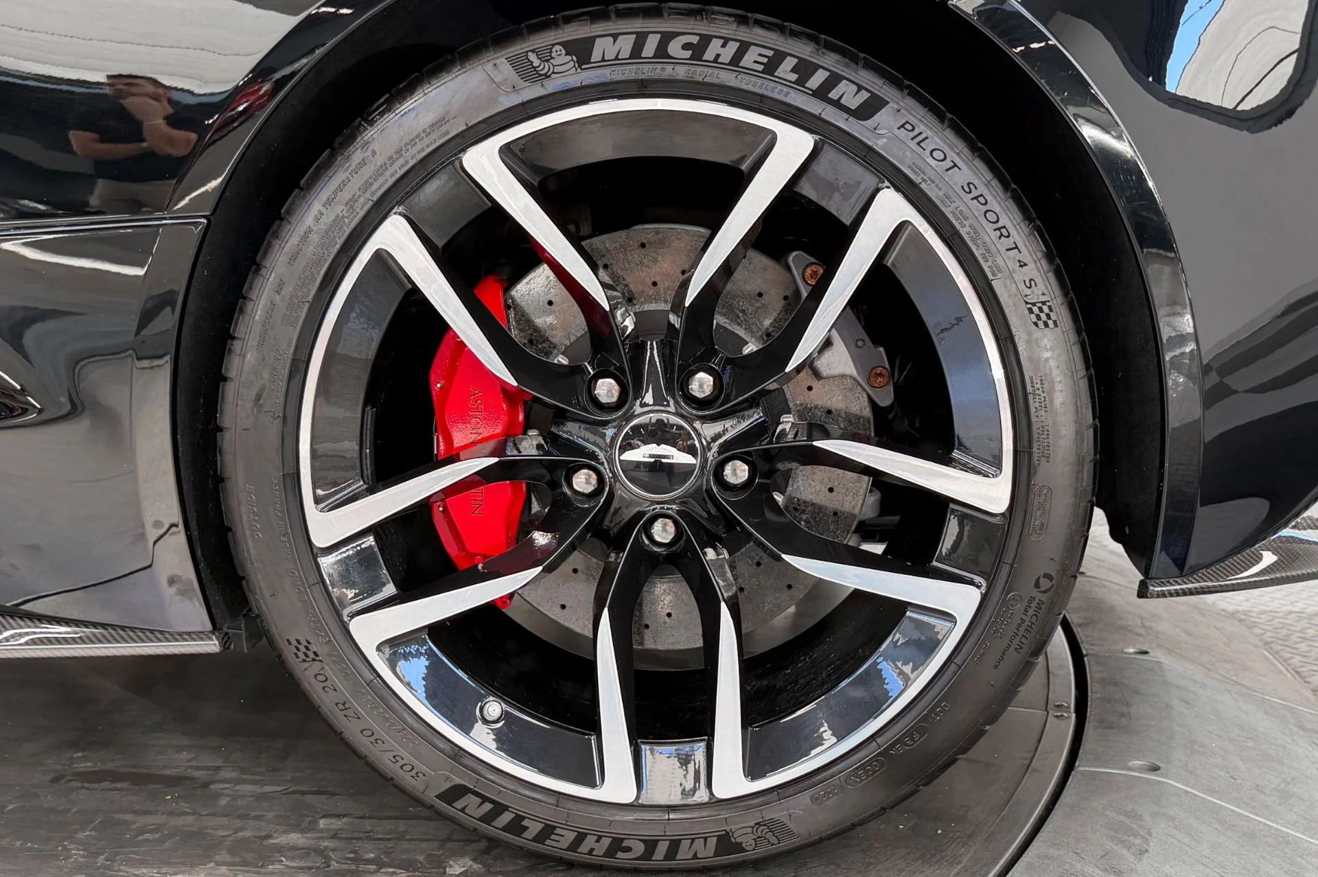 mph010_1595899187_Used_2016_Aston_Martin_Vanquish_V12_Power_Low_Miles_Hourglass_Quilting_1784928044_d2041b115a