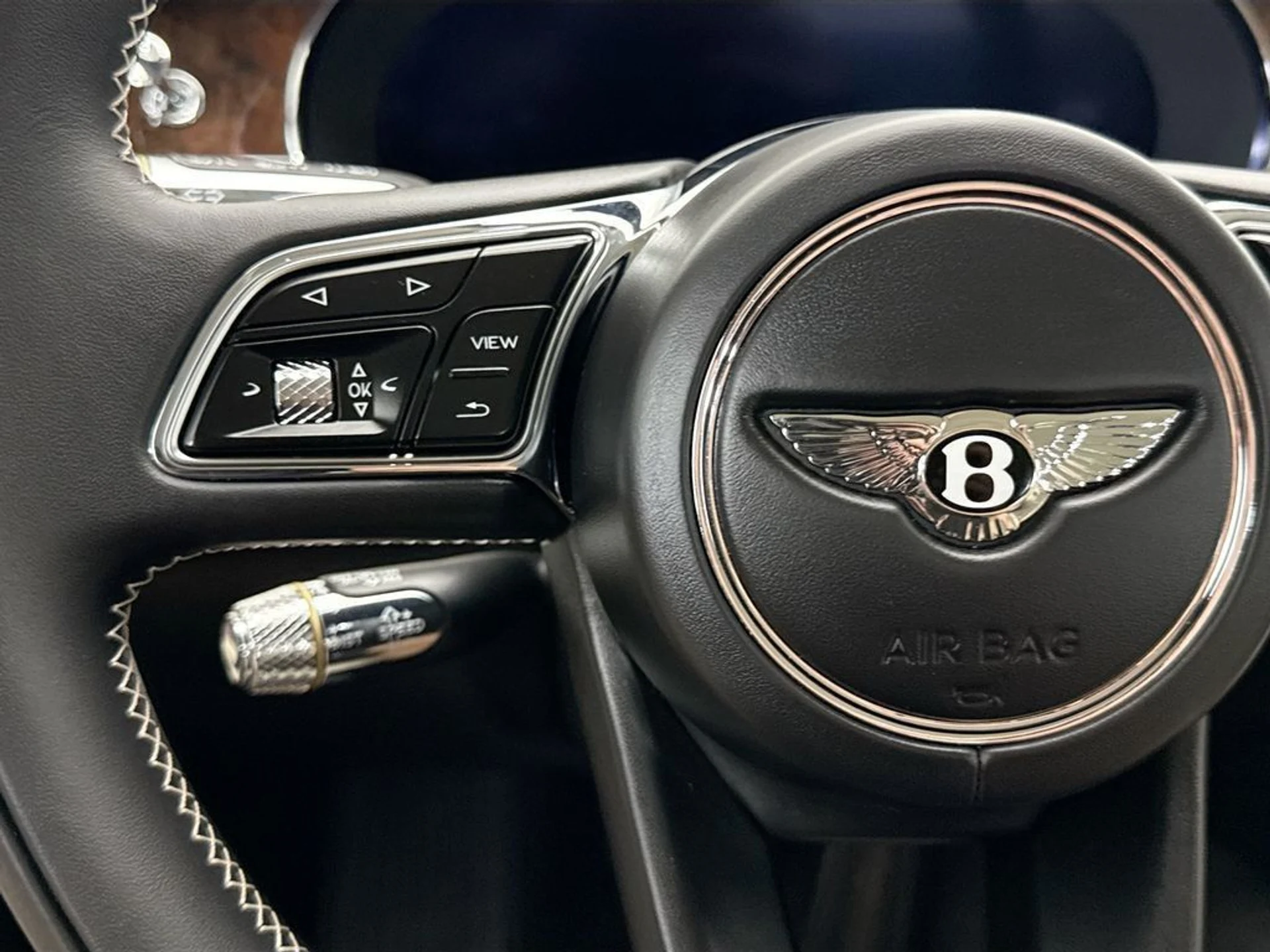 mph010_160135407_used_2022_bentley_continental_gtmullinercoupe_8119_23012580_11_1024_34f9028ee5