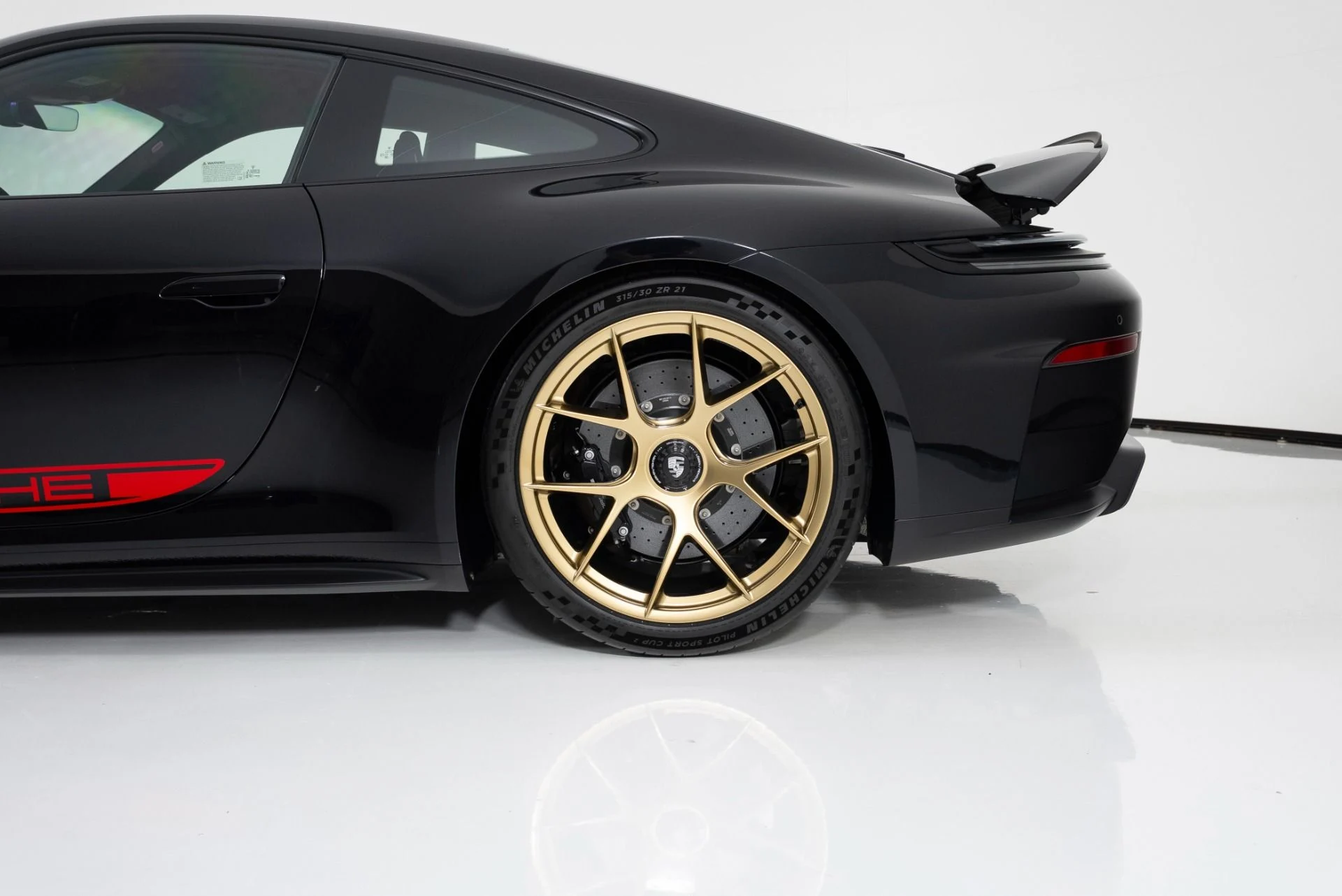 mph010_1602913845_Used_2025_Porsche_911_GT_3_Touring_1756254232_bd90ba09bc