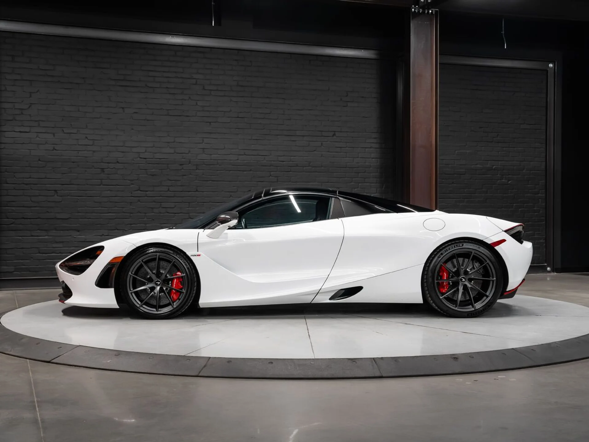 mph010_1603102665_mclaren_720s_2019_1d5c12aca2