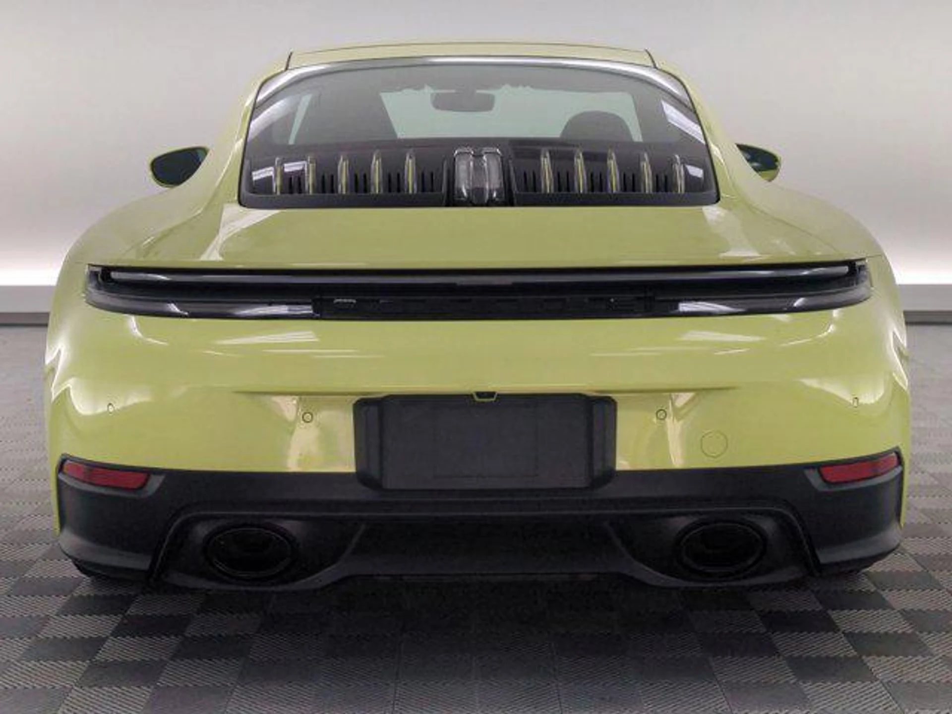 mph010_1606308803_q_Hx1qj_y_Q3u_Ji4_Qzly_Nr4t7_B50_b744777678