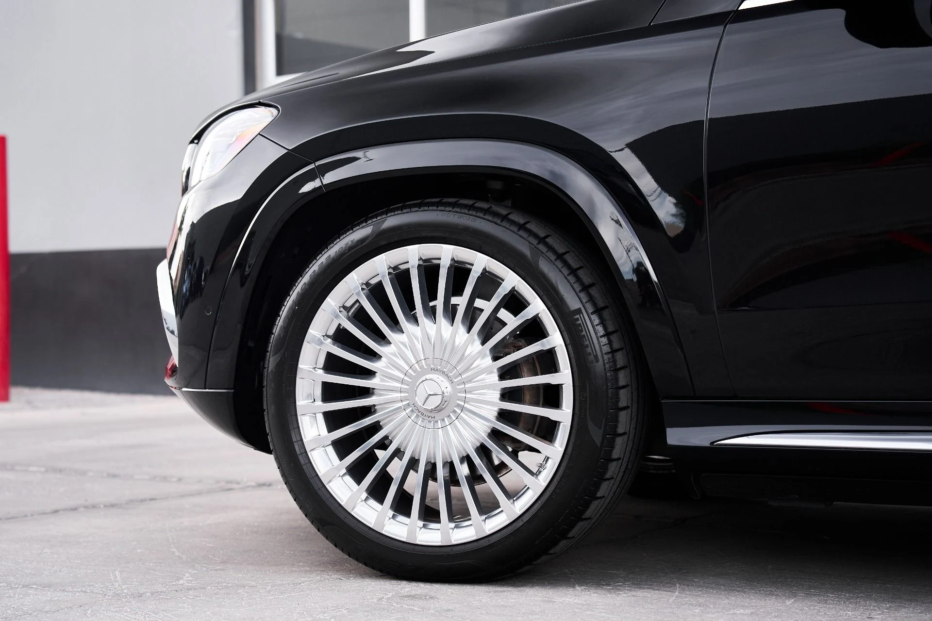 mph010_1610438804_Used_2022_Mercedes_Benz_GLS_Maybach_GLS_600_1747446181_6202390e2f