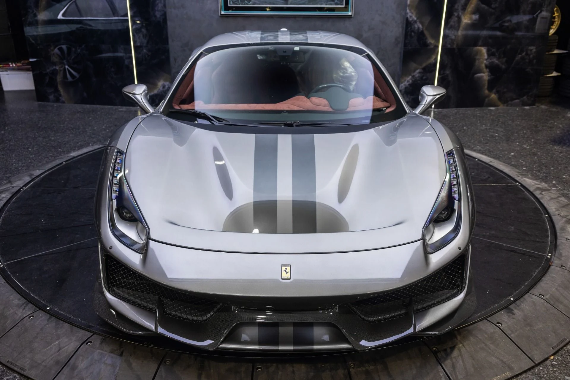 mph010_1612783719_Used_2019_Ferrari_488_Pista_1791487846_dd54c0743b