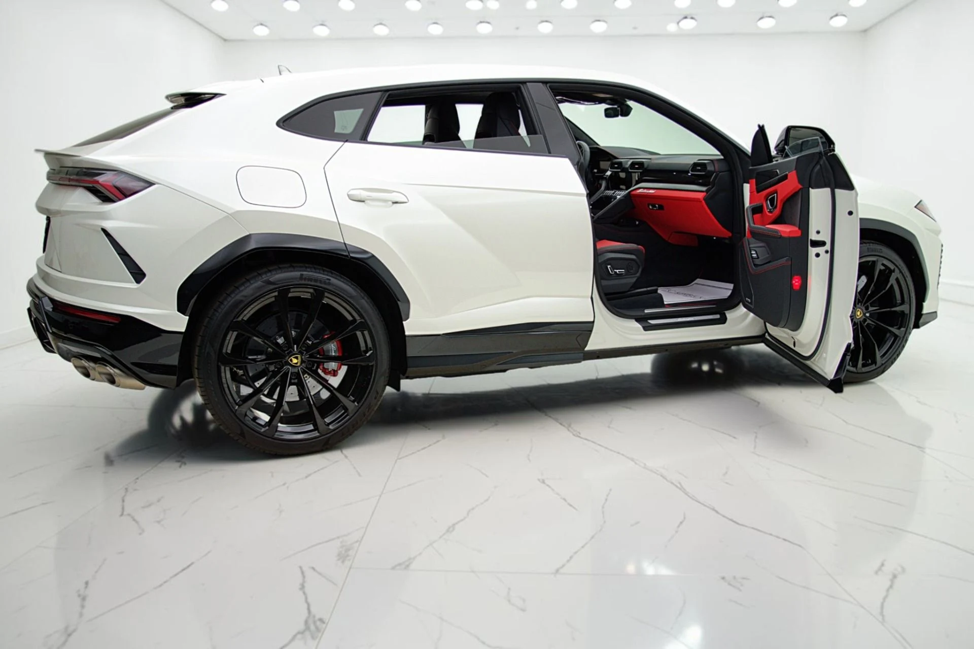 mph010_1615326515_Used_2022_Lamborghini_Urus_SELEZIONE_PRE_OWNED_CERTIFIED_a26860e2a4