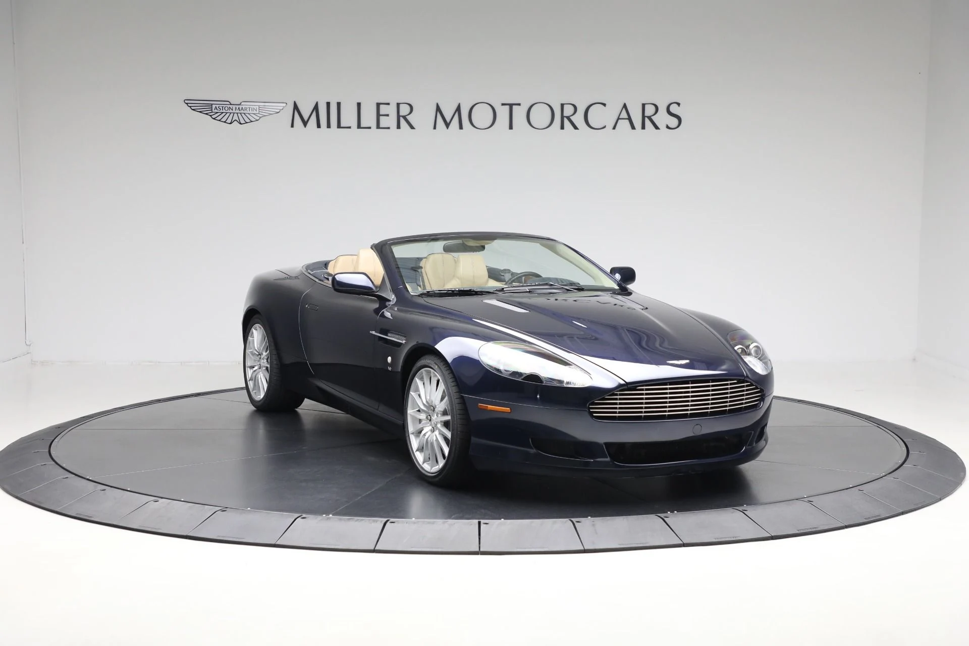 mph010_1616354970_Used_2007_Aston_Martin_DB_9_Volante_3745f836f9