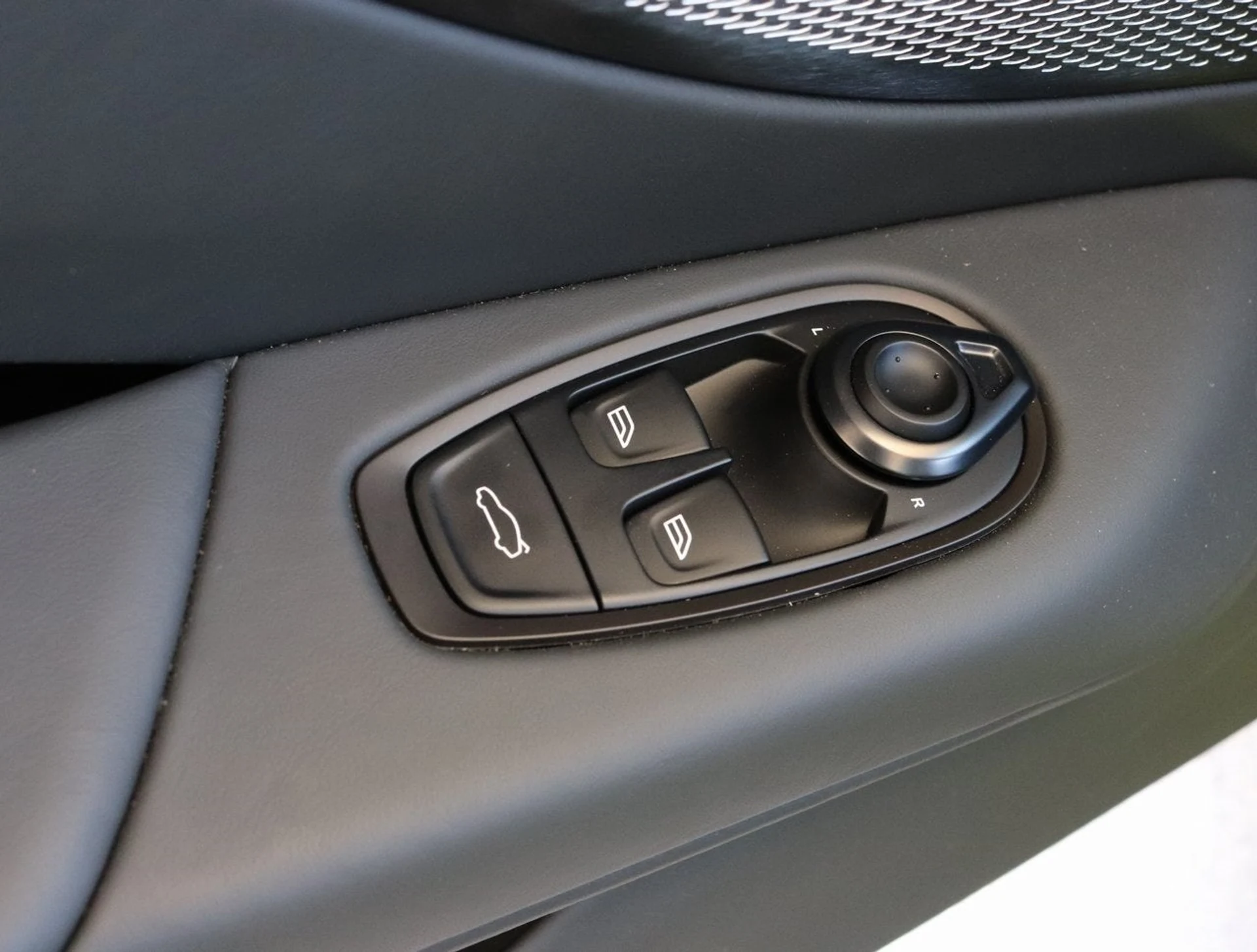 mph010_1624816286_11_941753b406