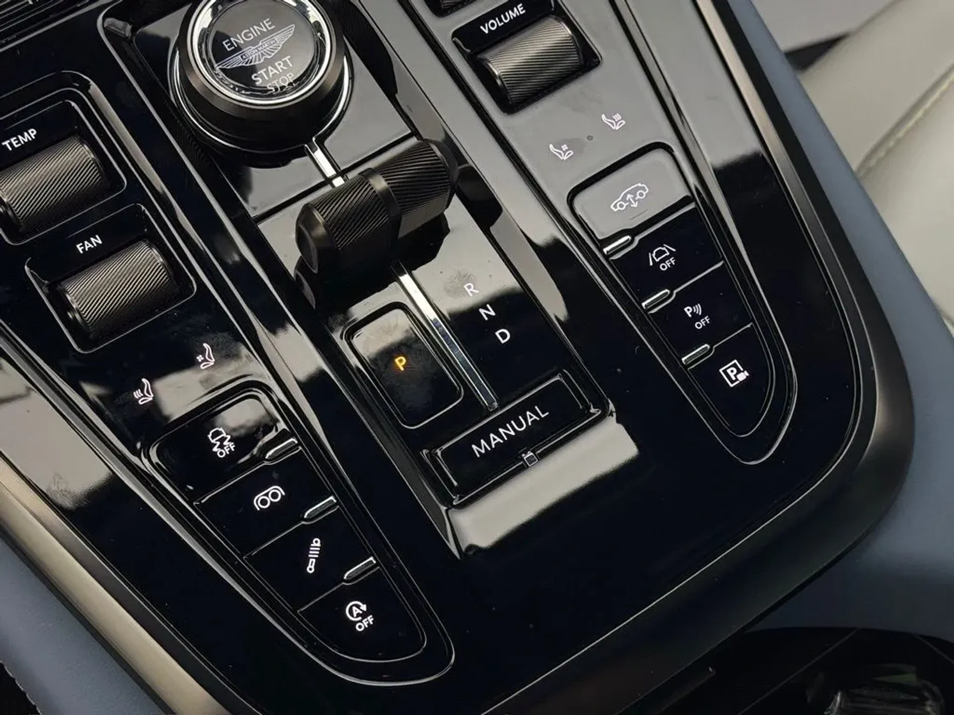 mph010_1625098268_aig359vgedyxf7mf2a6xwwabmezv_11b65dcb40