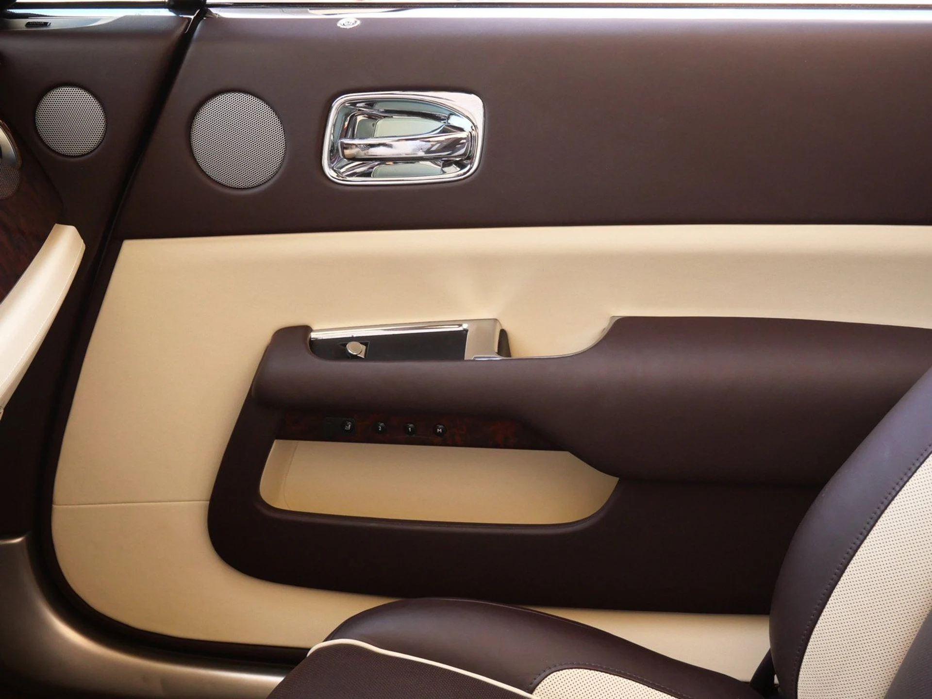 mph010_1633681991_c5ef3b92407bfe0ebac68571ddd8f4c0x_a58d881395