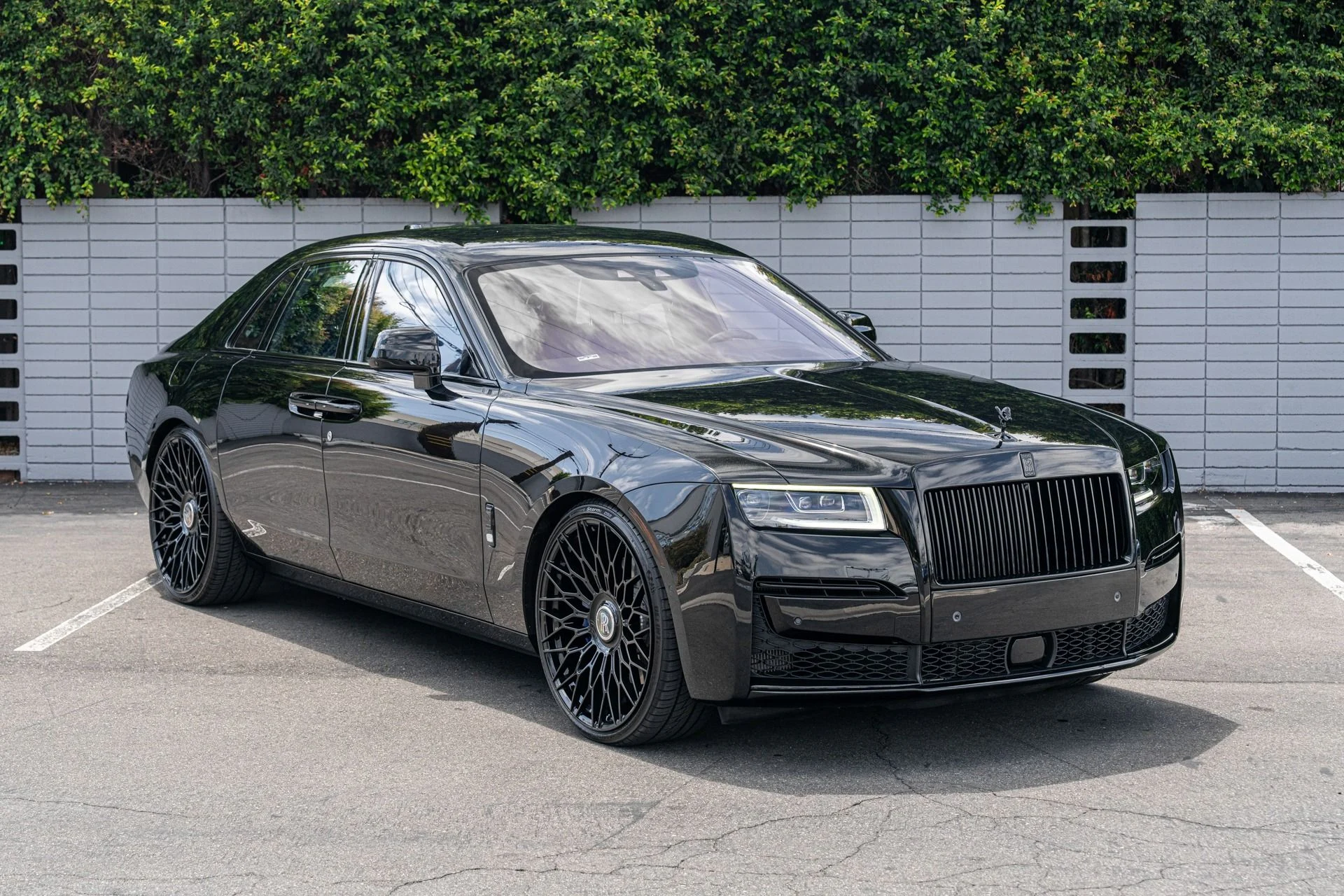 mph010_1634188971_Used_2022_Rolls_Royce_Ghost_1753158275_40e138e5c4