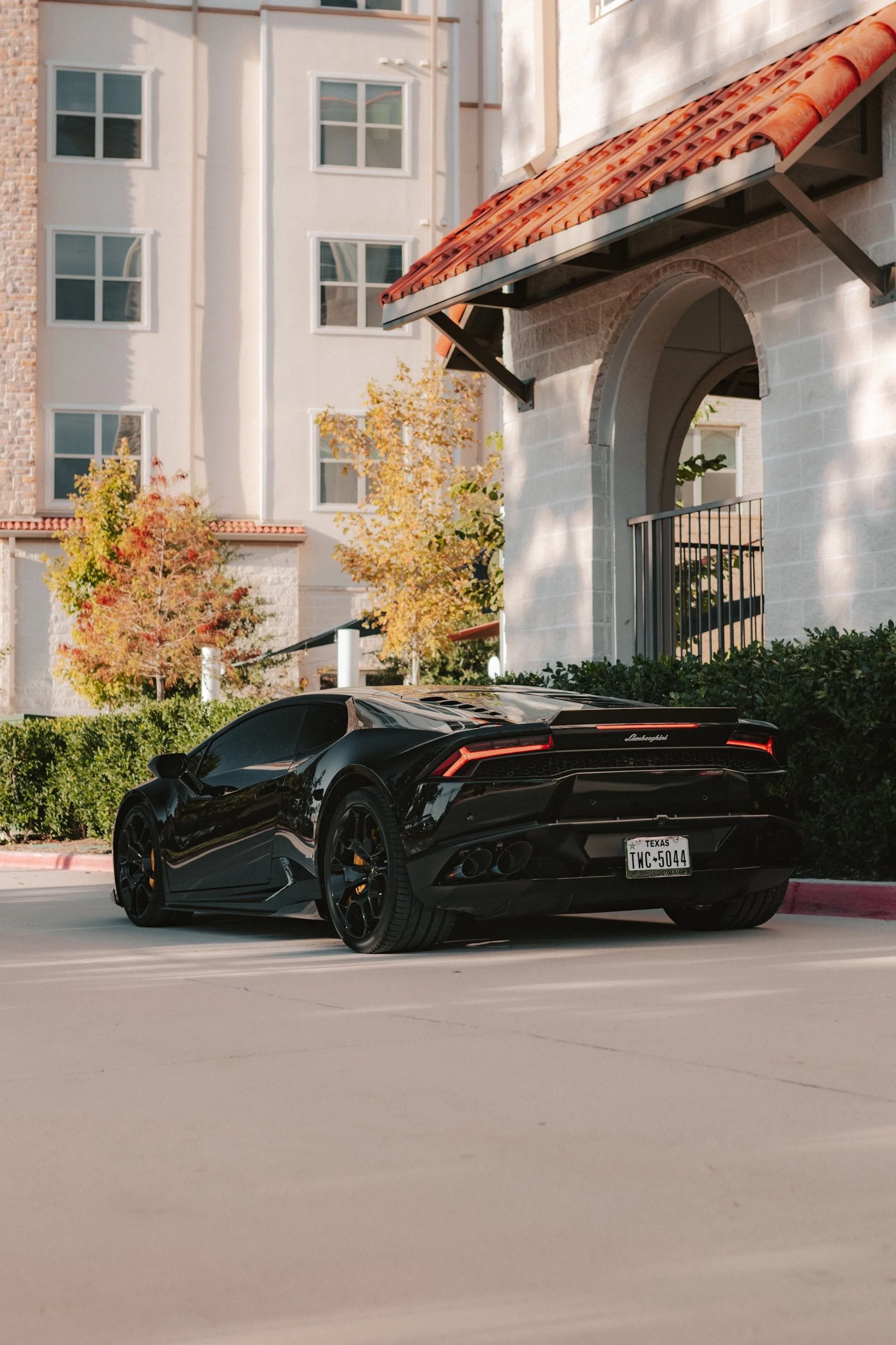 mph010_1638708524_Used_2016_Lamborghini_Huracan_LP_610_4_1731972204_fb822c82fe