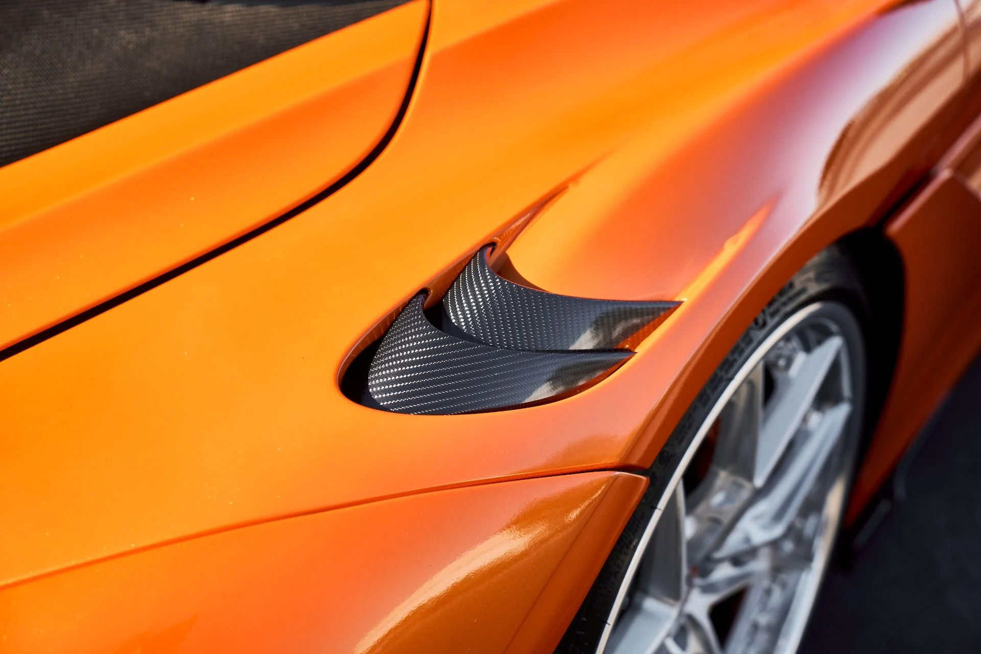 mph010_163925411_Used_2024_Mc_Laren_750_S_1768012624_4a04f88fe4