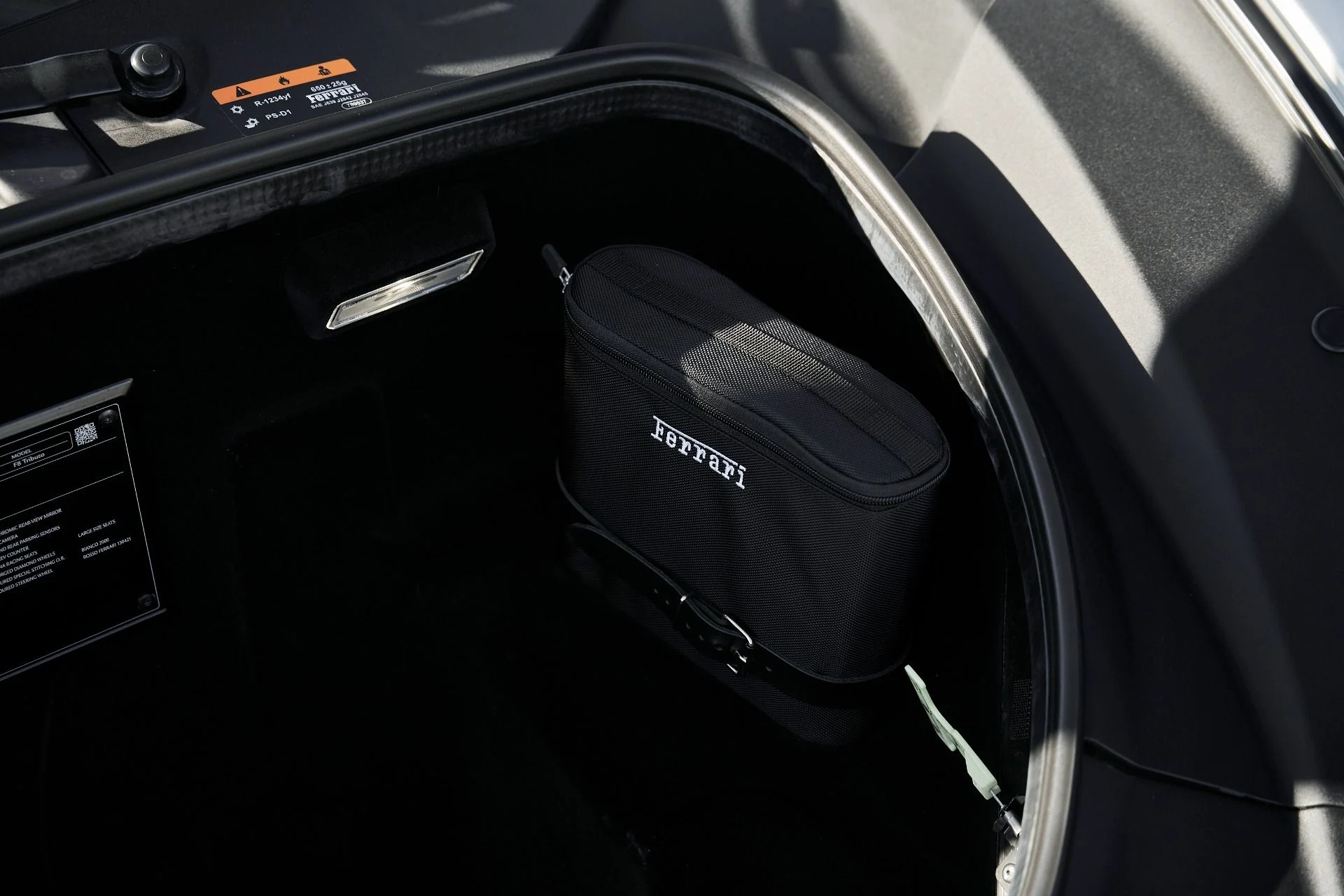 mph010_1649469123_Used_2021_Ferrari_F8_Tributo_1766025287_be14c9f025