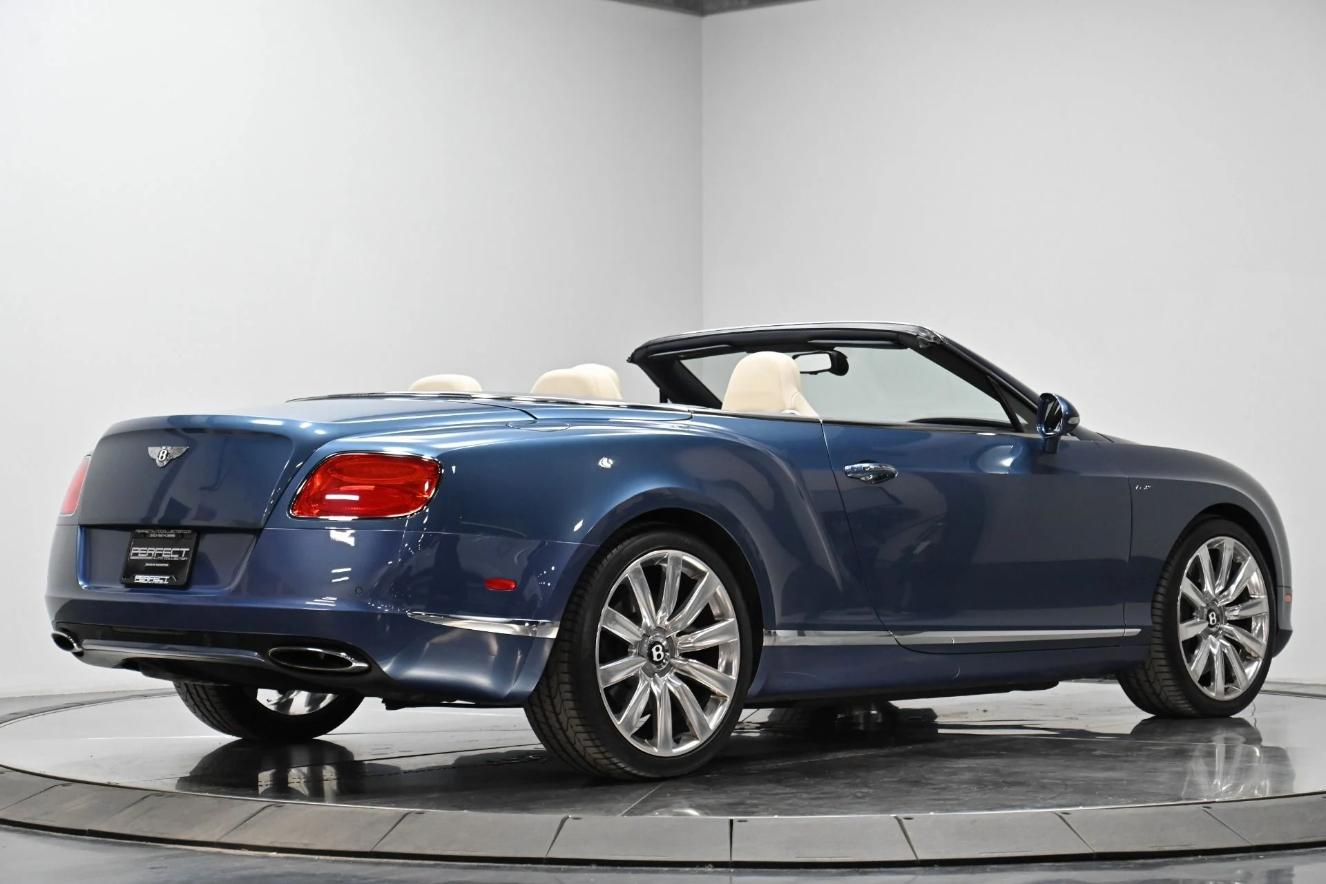 mph010_1650416048_Used_2014_Bentley_Continental_GTC_1751561855_f7d493bca0
