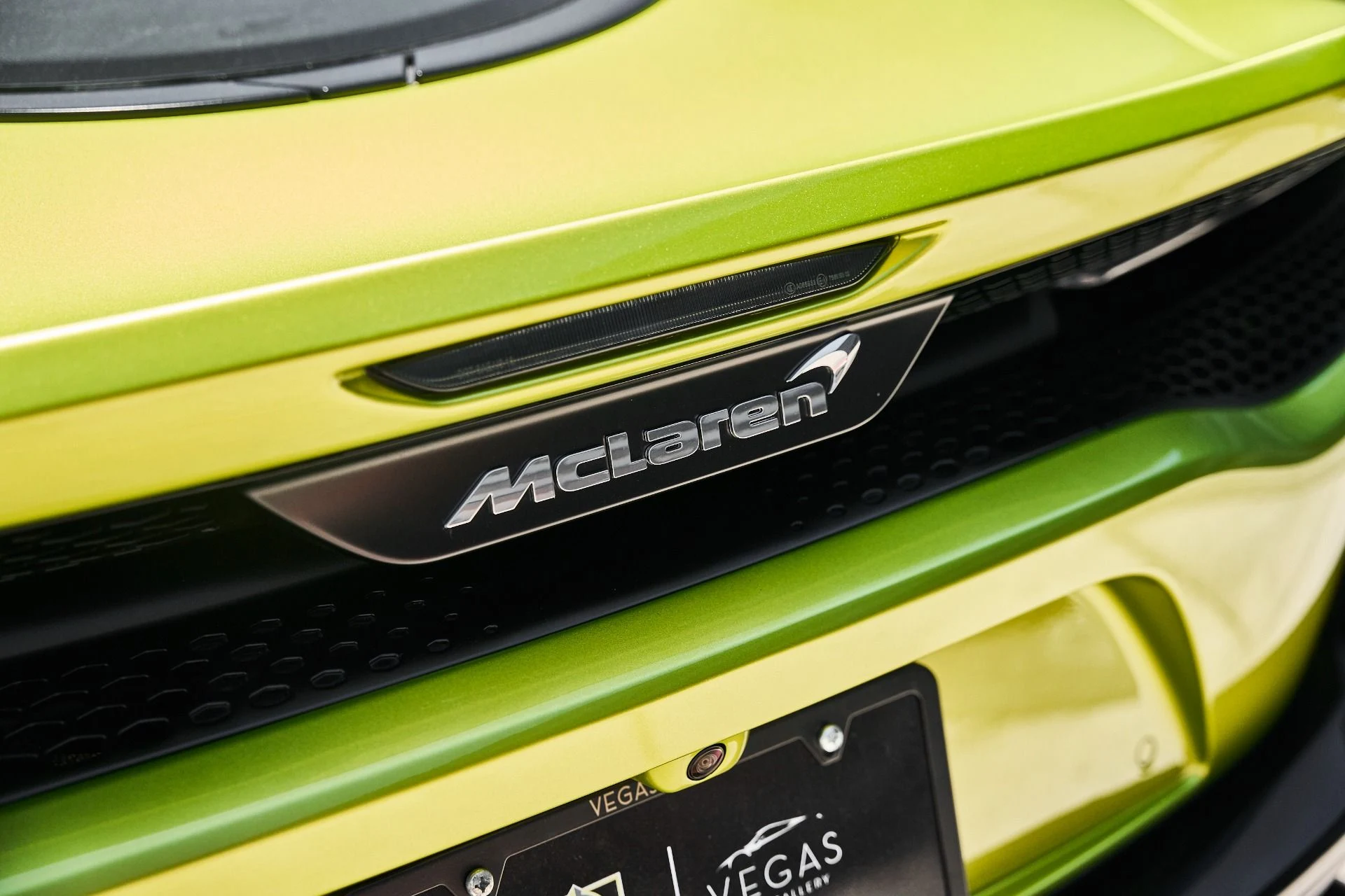 mph010_1660702194_Used_2023_Mc_Laren_GT_Base_1781809931_66b4d6ba55