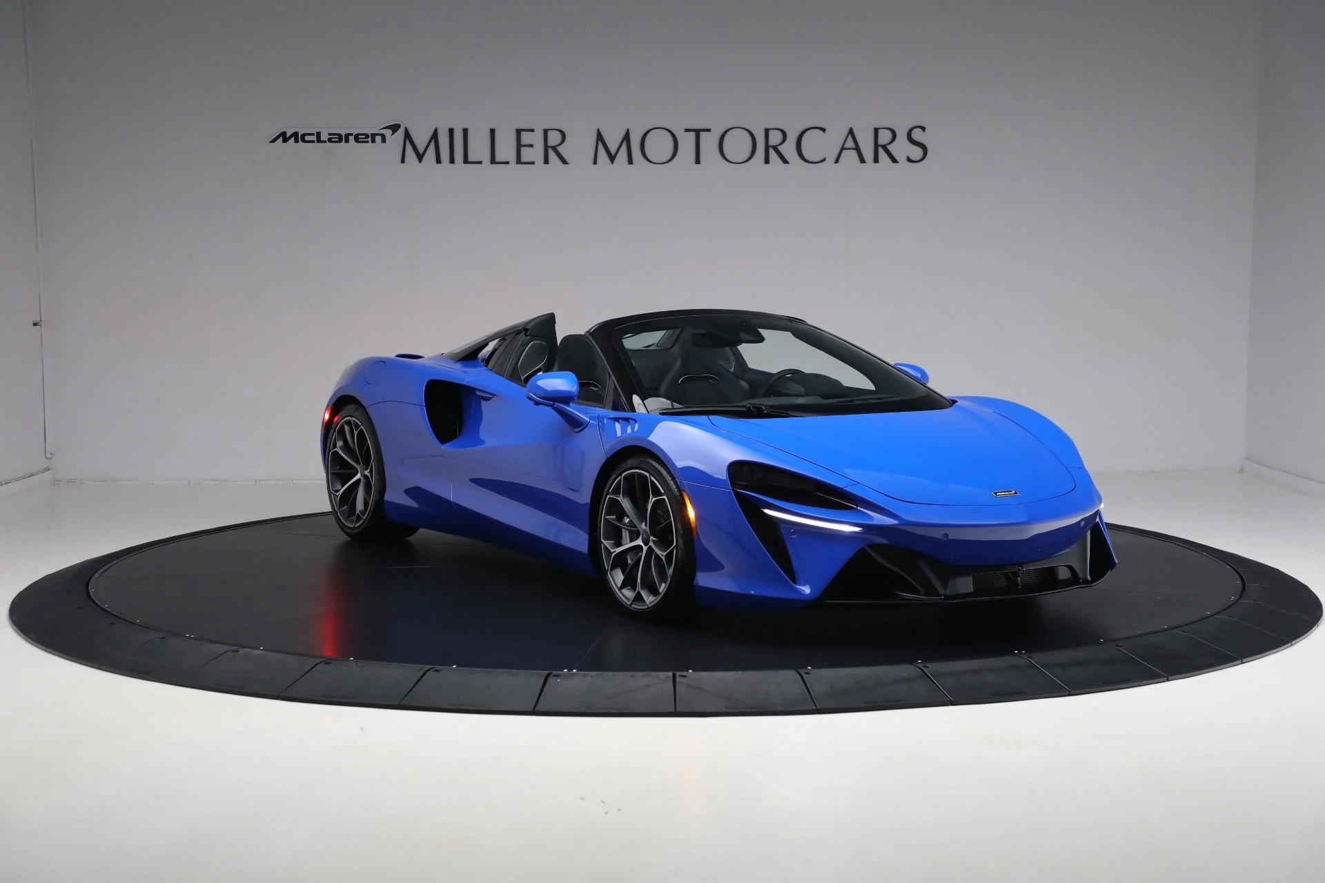 mph010_1662478000_New_2025_Mc_Laren_Artura_Spider_Performance_638461a46d