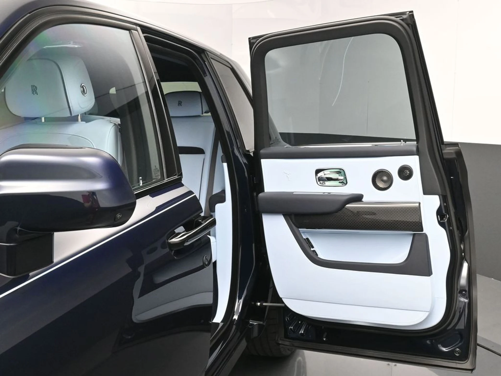 mph010_1676031862_feeea7dbb341422b9a7ff8814ad4a462x_3f77395ca5