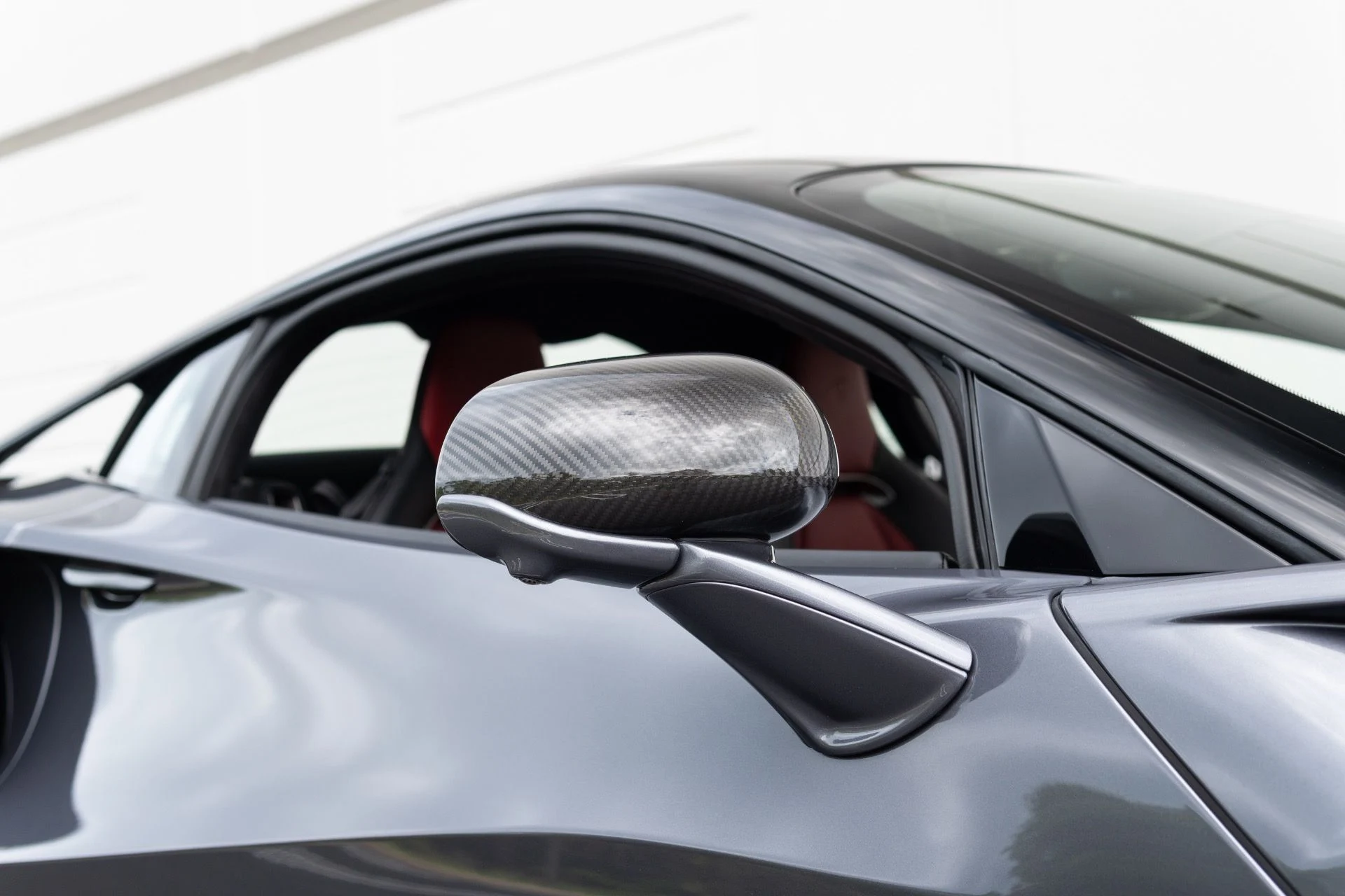 mph010_168320492_Used_2023_Mc_Laren_Artura_1776712926_219421e02e