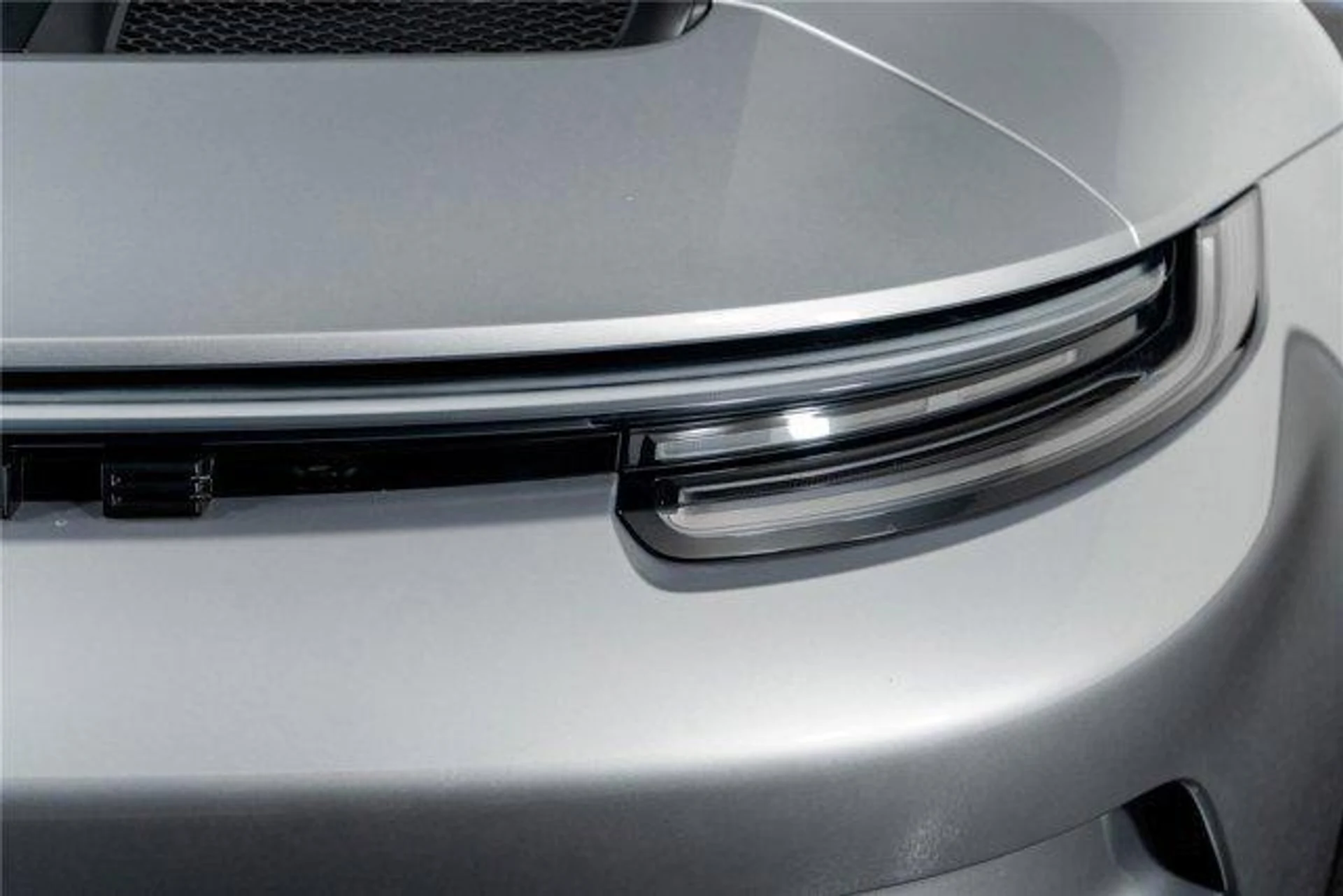 mph010_1692762963_I21r_Nj_ESYG_Tys_QH_Llxm_J8xdb_COU_4627232987