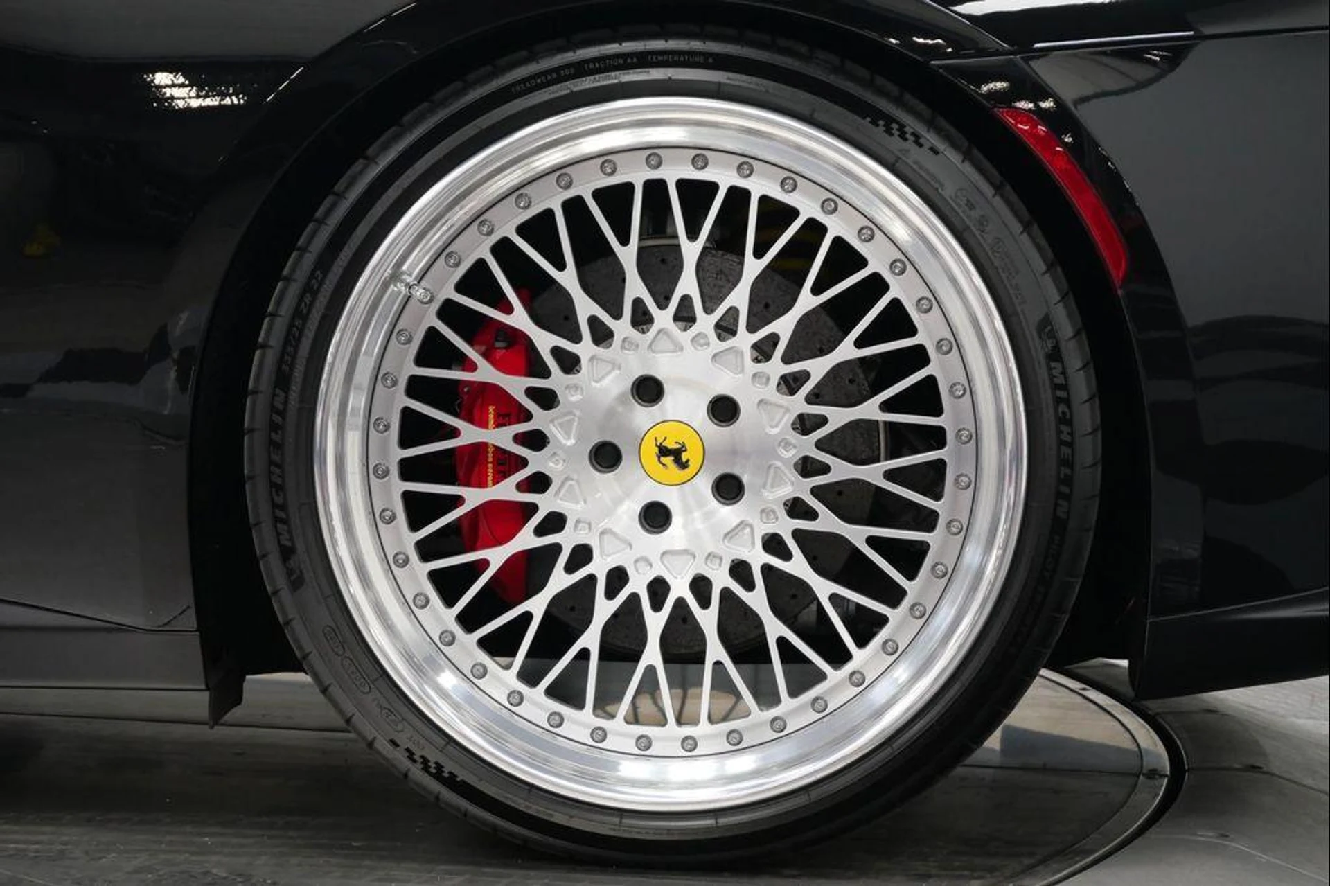 mph010_1693793770_J4_Xk_J1q_V8lw_ZU_Fn5_AQ_Leg_S2_KXM_0_b104e57916