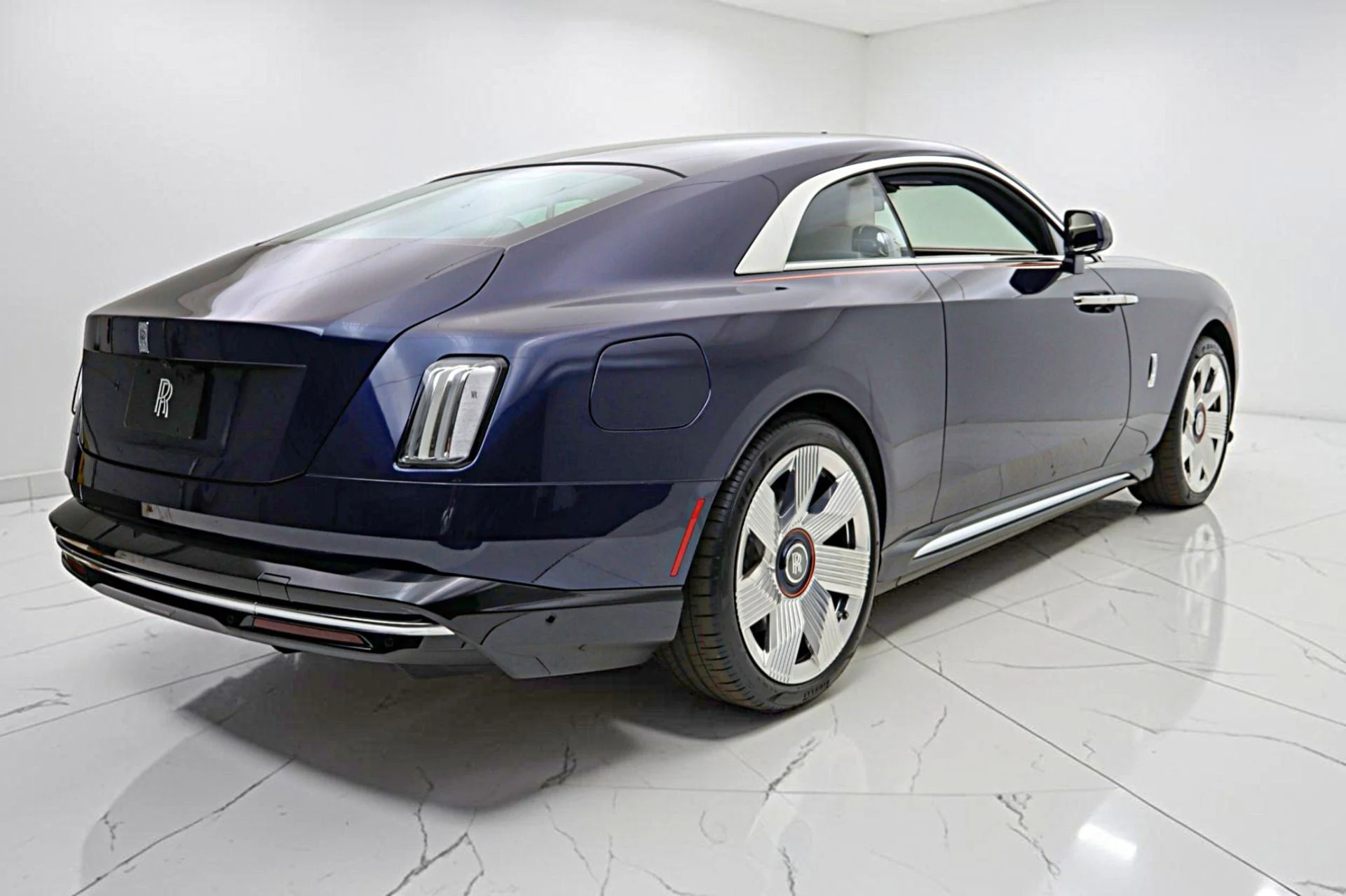 mph010_1714318072_Used_2024_Rolls_Royce_Spectre_58eac71aa8