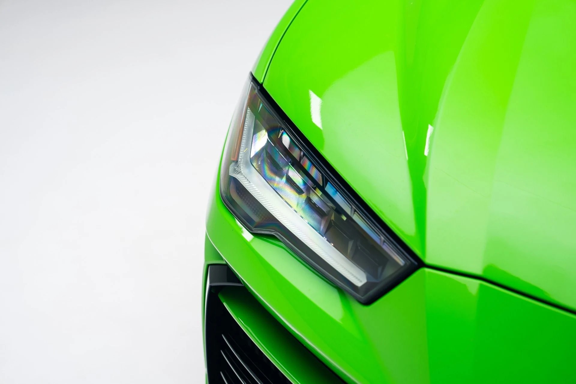 mph010_1715809622_Used_2021_Lamborghini_Urus_1766090518_b3c3c8e7da