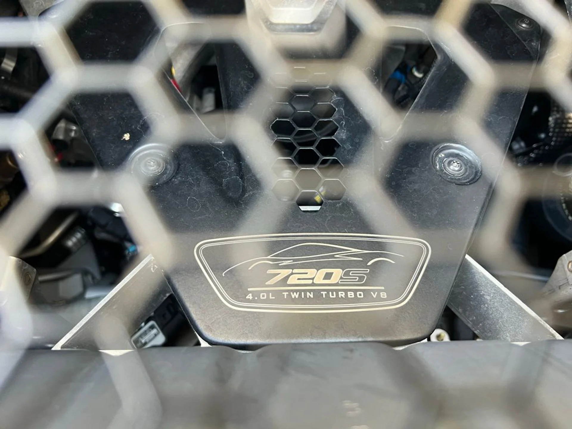 mph010_171652367_6fb646248611ce30334d84d8929d74c3x_d0a2711e75