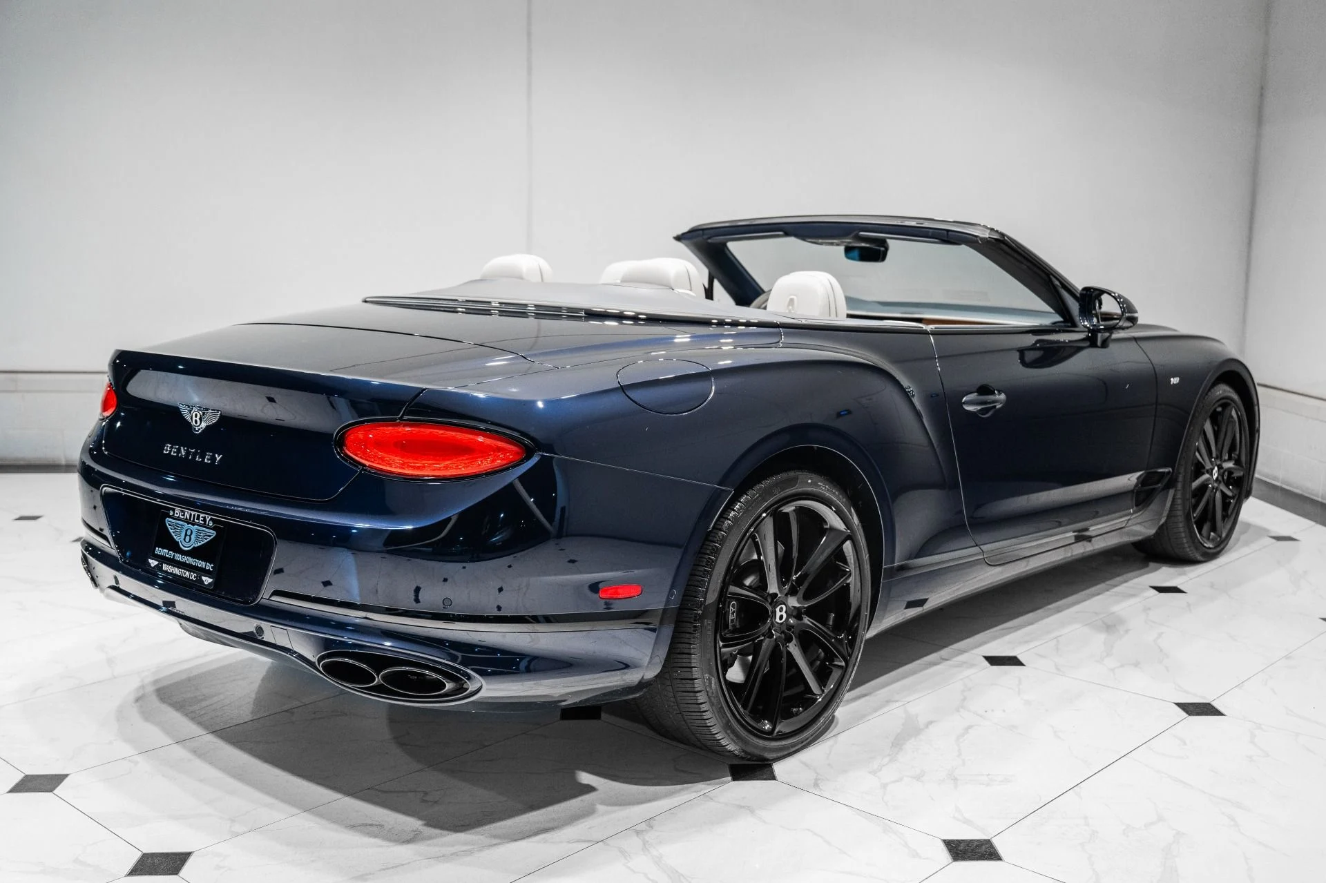 mph010_1724255223_Used_2022_Bentley_Continental_GT_V8_1792760258_be392574d4