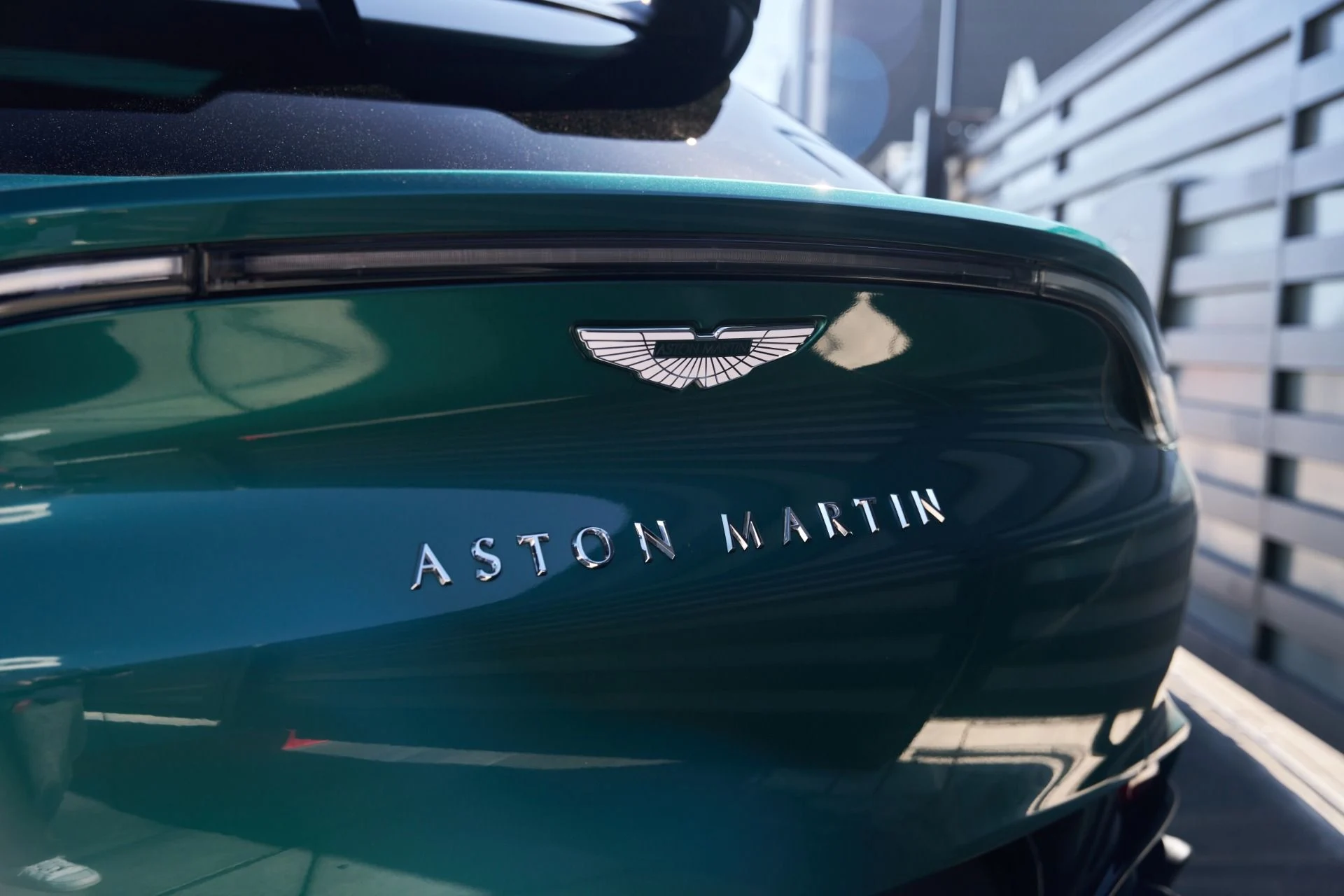 mph010_172449463_Used_2024_Aston_Martin_DBX_707_1793218303_046c461c61