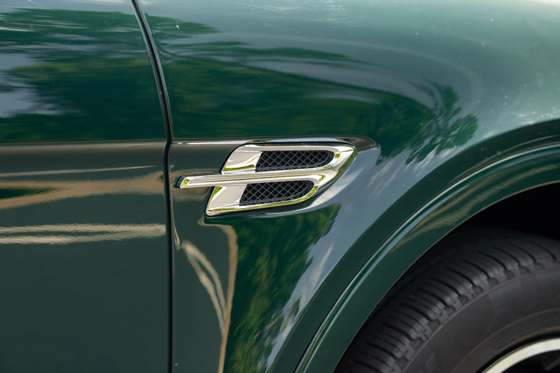 mph010_1725153713_Used_2017_Bentley_Bentayga_W12_First_Edition_1762986986_31f855d1fe