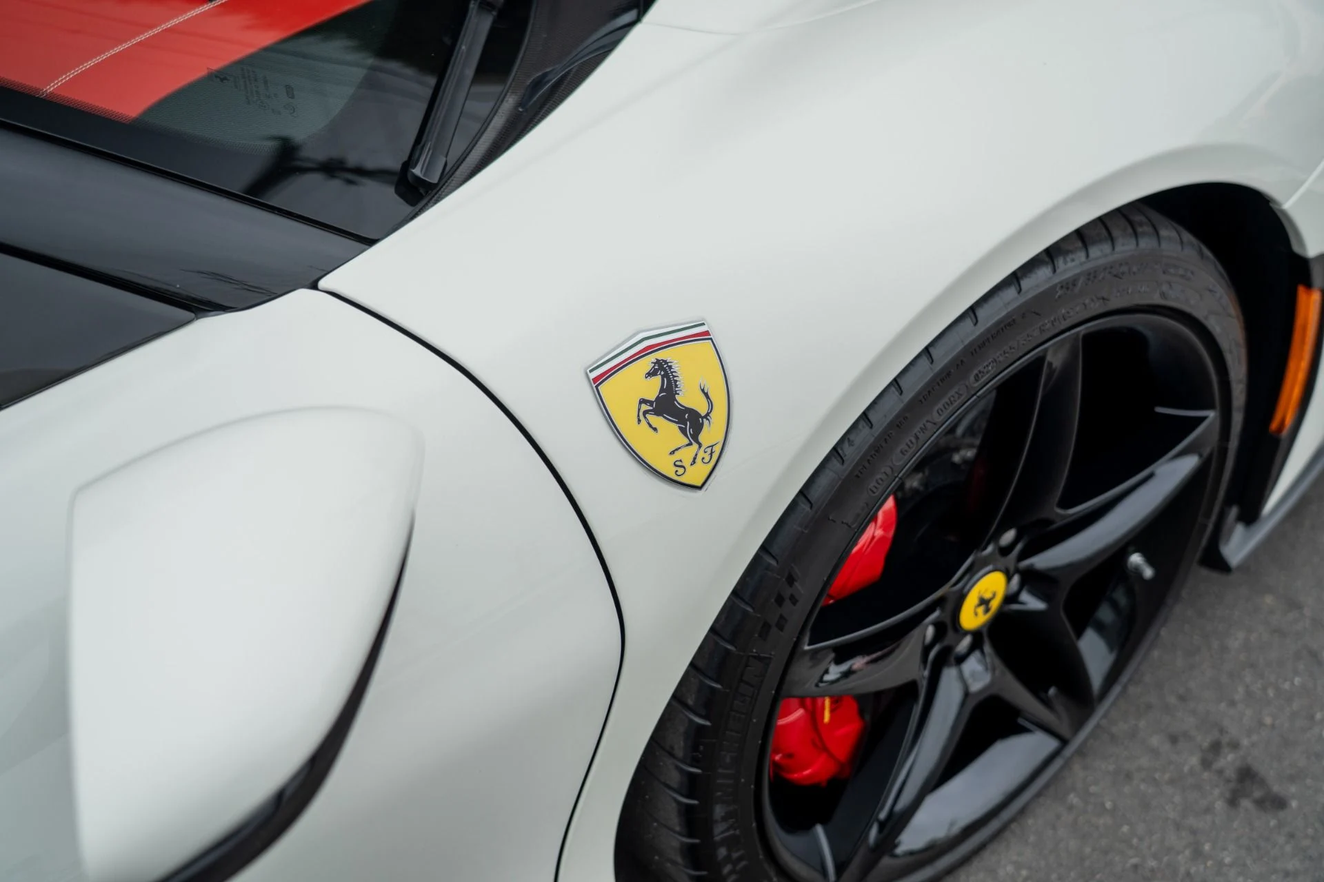 mph010_1733885297_Used_2022_Ferrari_SF_90_Stradale_1759959482_d1c7ca020d