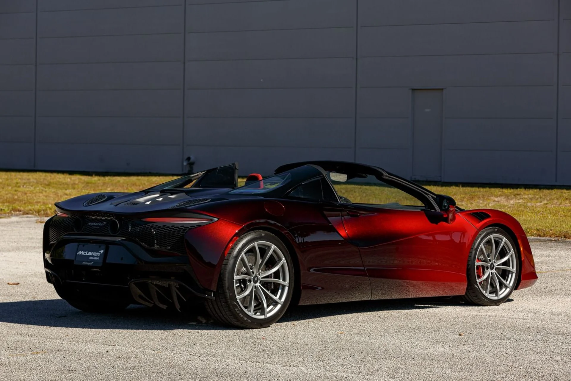 mph010_1734807057_New_2025_Mc_Laren_Artura_Spider_Performance_21b7d59b10