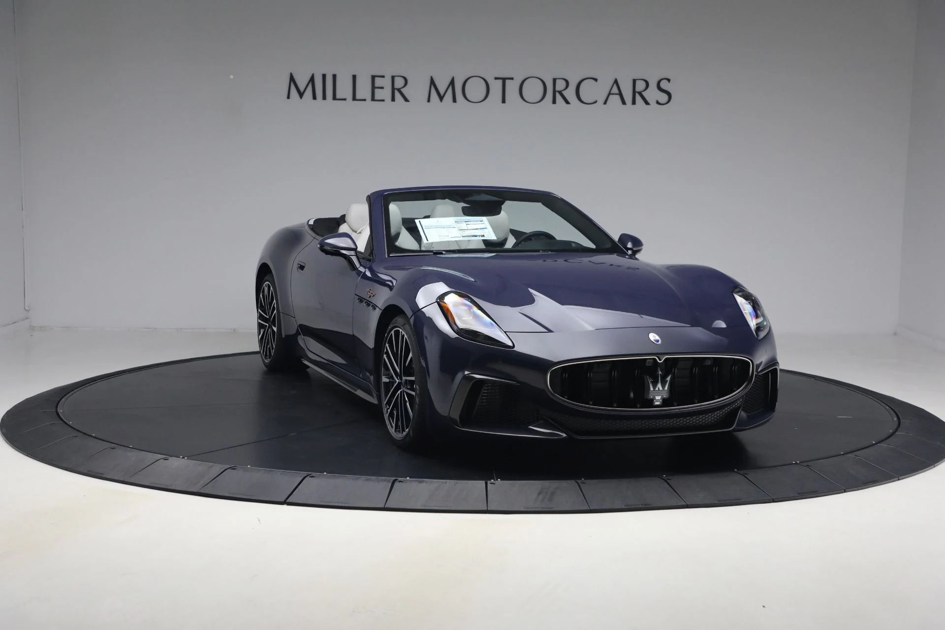 mph010_1745237190_New_2026_Maserati_Gran_Cabrio_Trofeo_1777995538_bc935da9c7