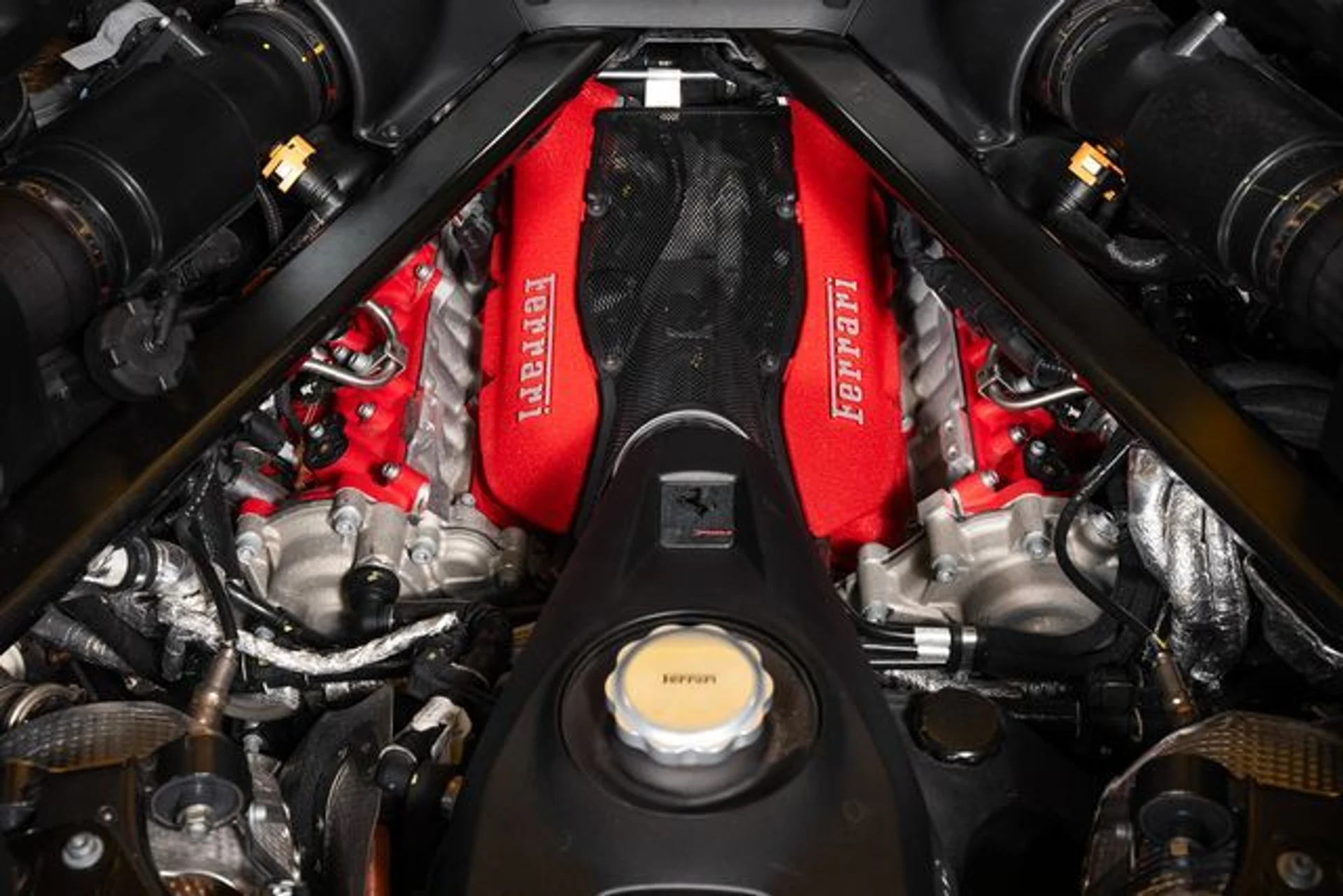 mph010_175173373_c1dc70ede3f6521051fc92999f0aa353x_d61a8bb461