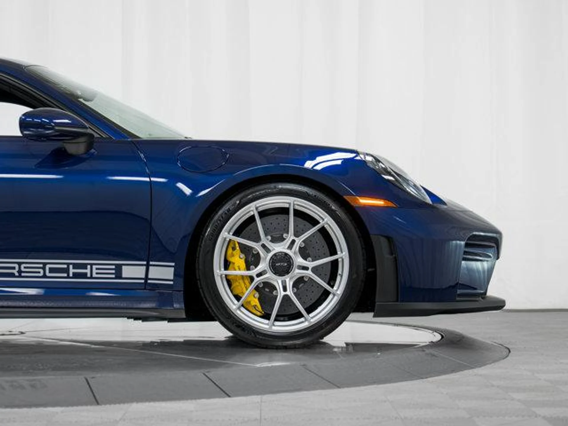 mph010_1758688290_2_N1_Wcw_Lf7m8_Nxprv_CI_Ptv_YS_6_AE_34b594a6bb