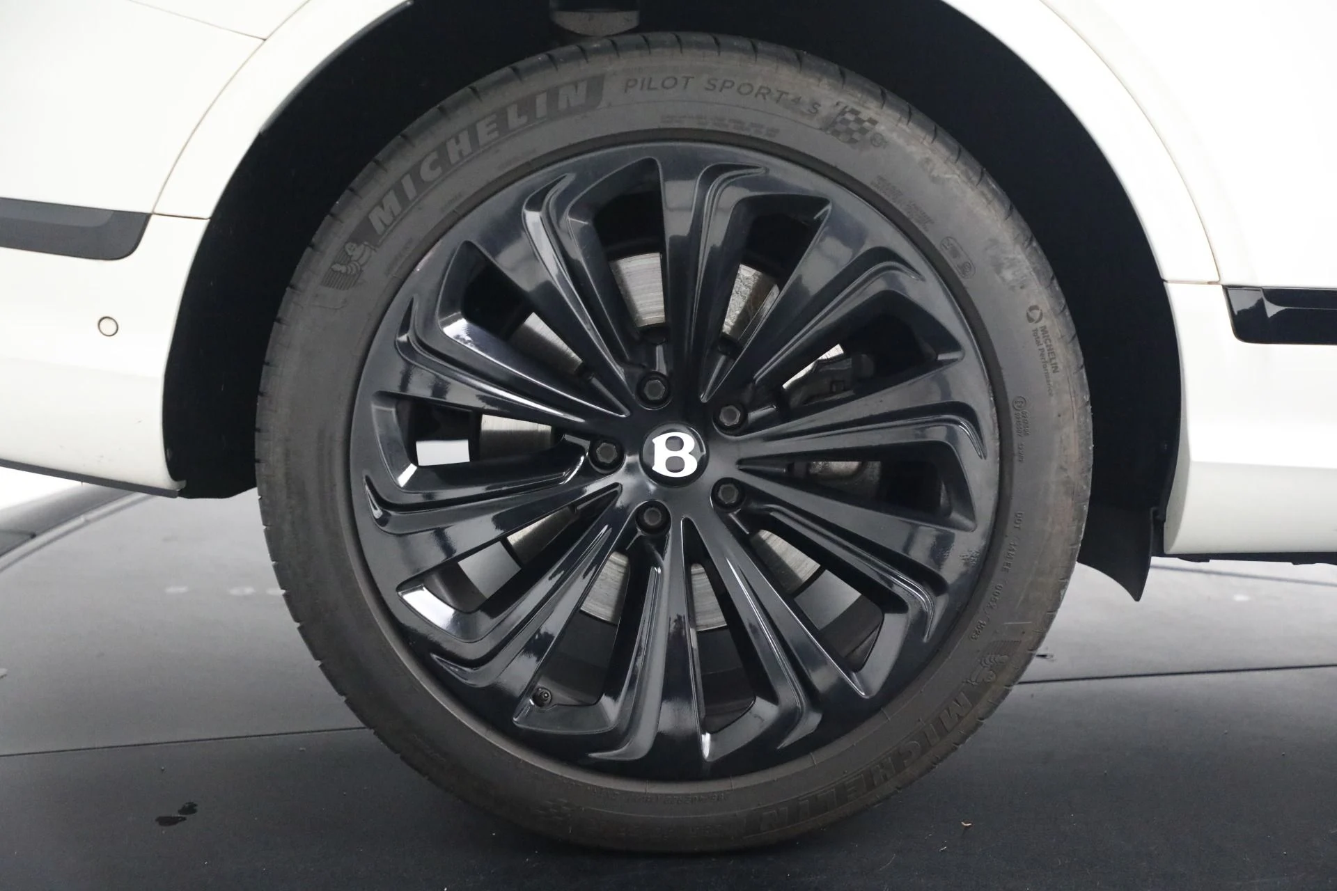mph010_1764389269_Used_2021_Bentley_Bentayga_First_Edition_V8_9982716f08