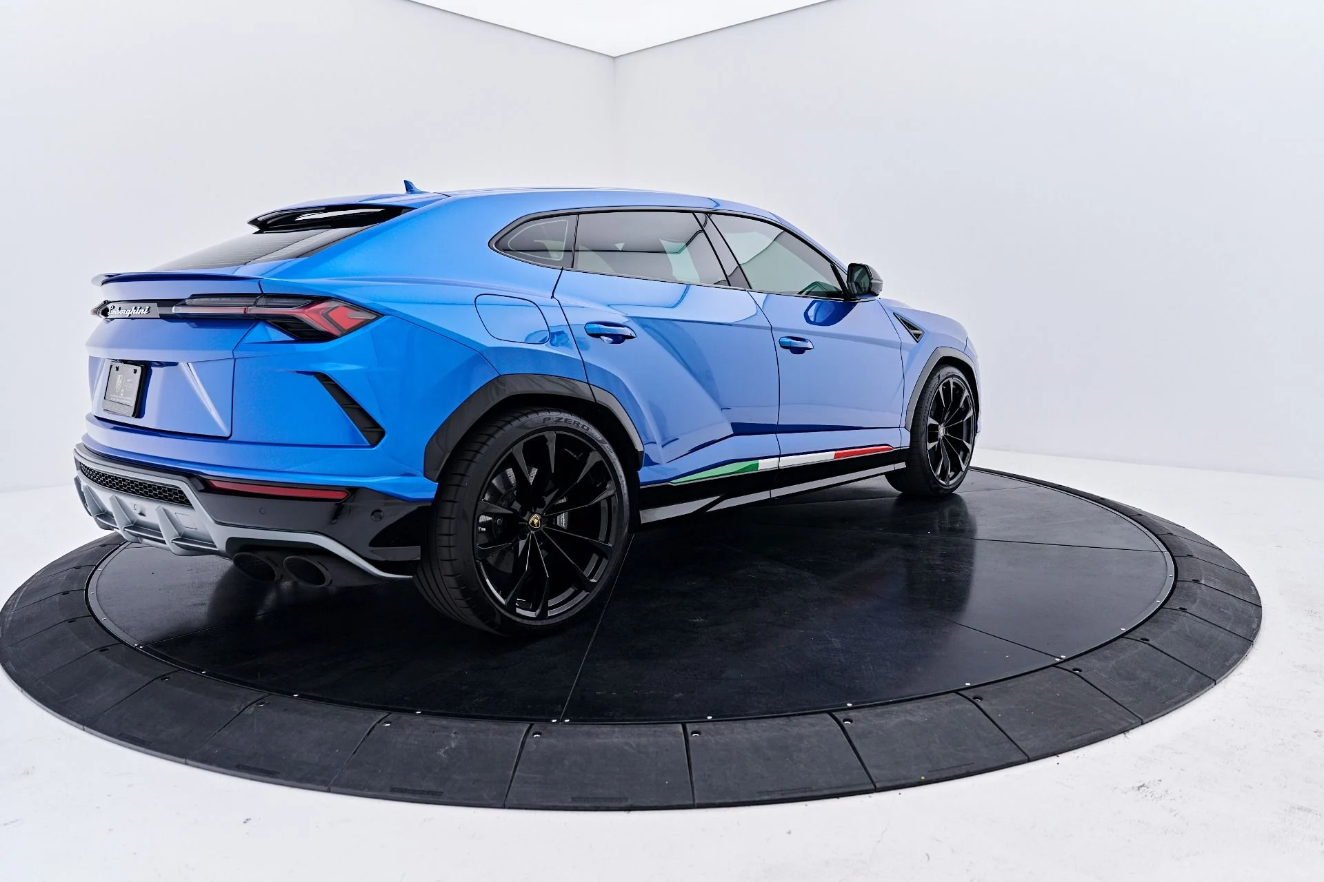 mph010_1772089841_Used_2020_Lamborghini_Urus_Base_1790959007_1a0b294811