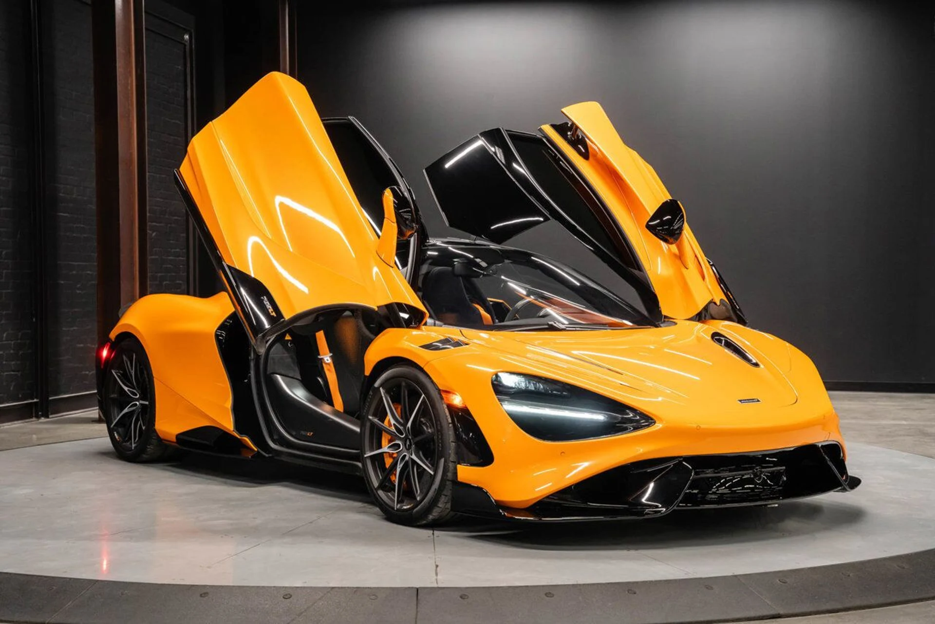 mph010_1773404801_mclaren_765lt_2021_7f4af95be7