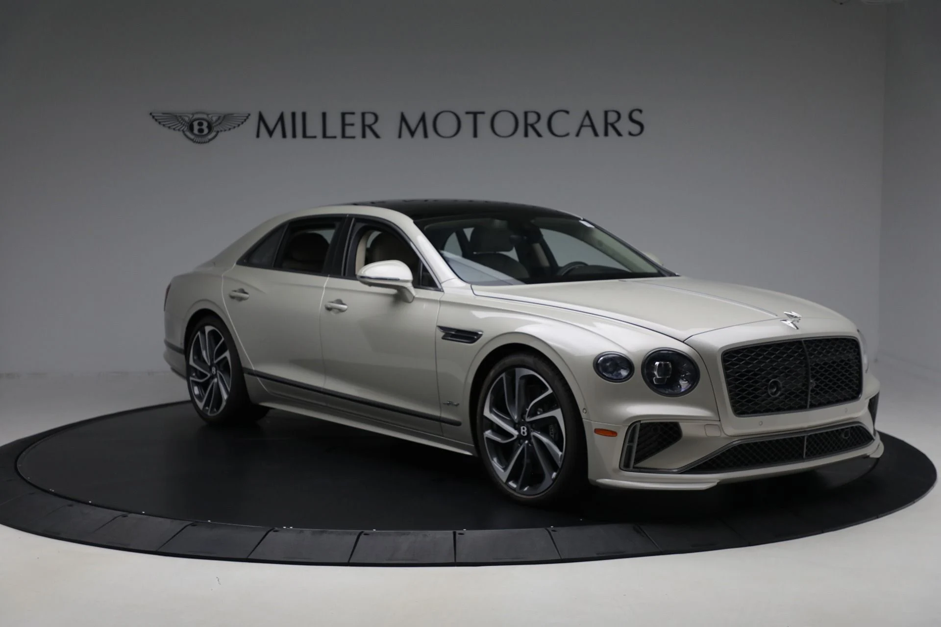 mph010_179271042_New_2025_Bentley_Flying_Spur_Speed_2e8f3ff4d5