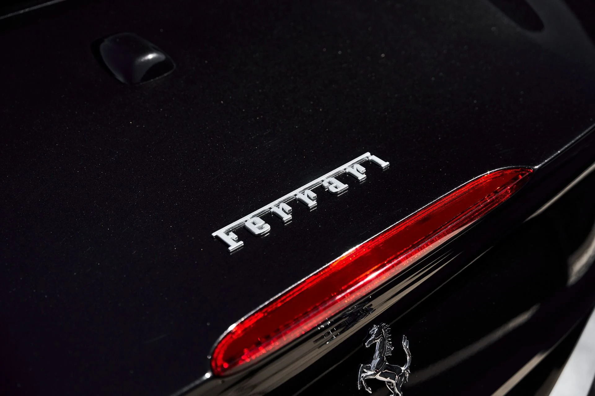 mph010_1802696827_Used_2020_Ferrari_Portofino_Base_1780622469_bbd0cda2f9