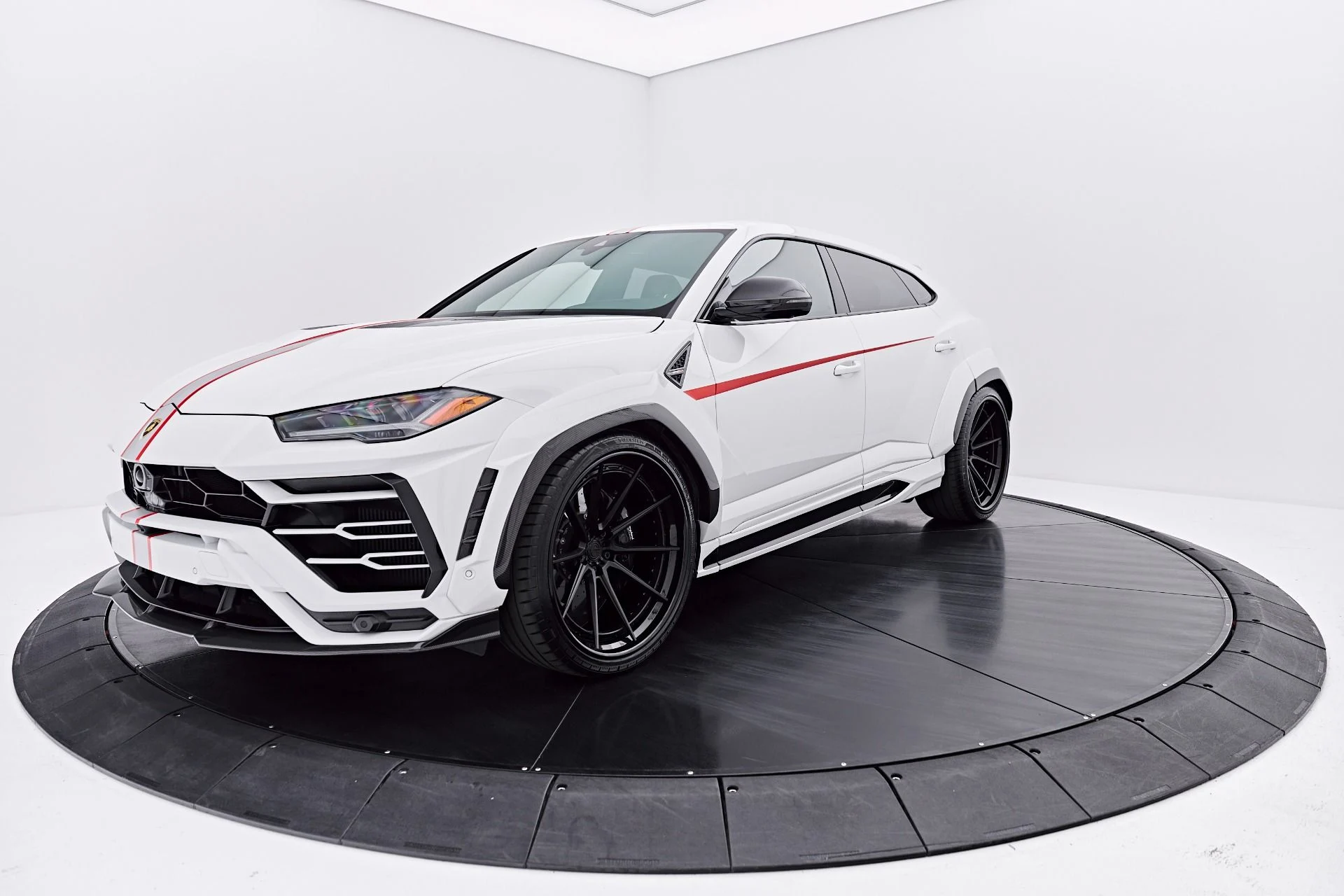 mph010_1805032230_Used_2021_Lamborghini_Urus_1787967055_b94125f335