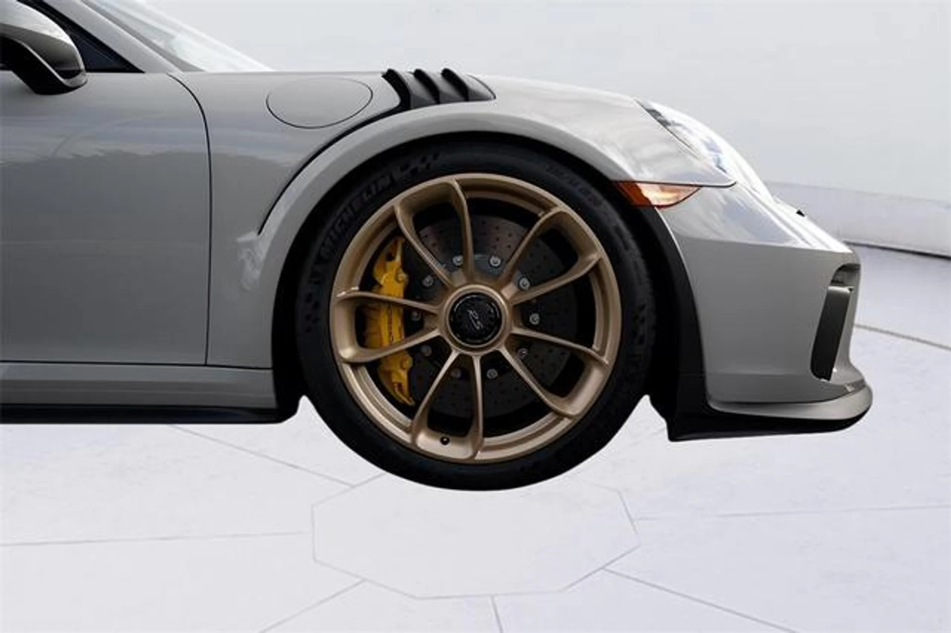 mph010_1807486140_oz3_C8_P7_R8e2mhgd5_Lsftn_BS_Te_A_becceacad8