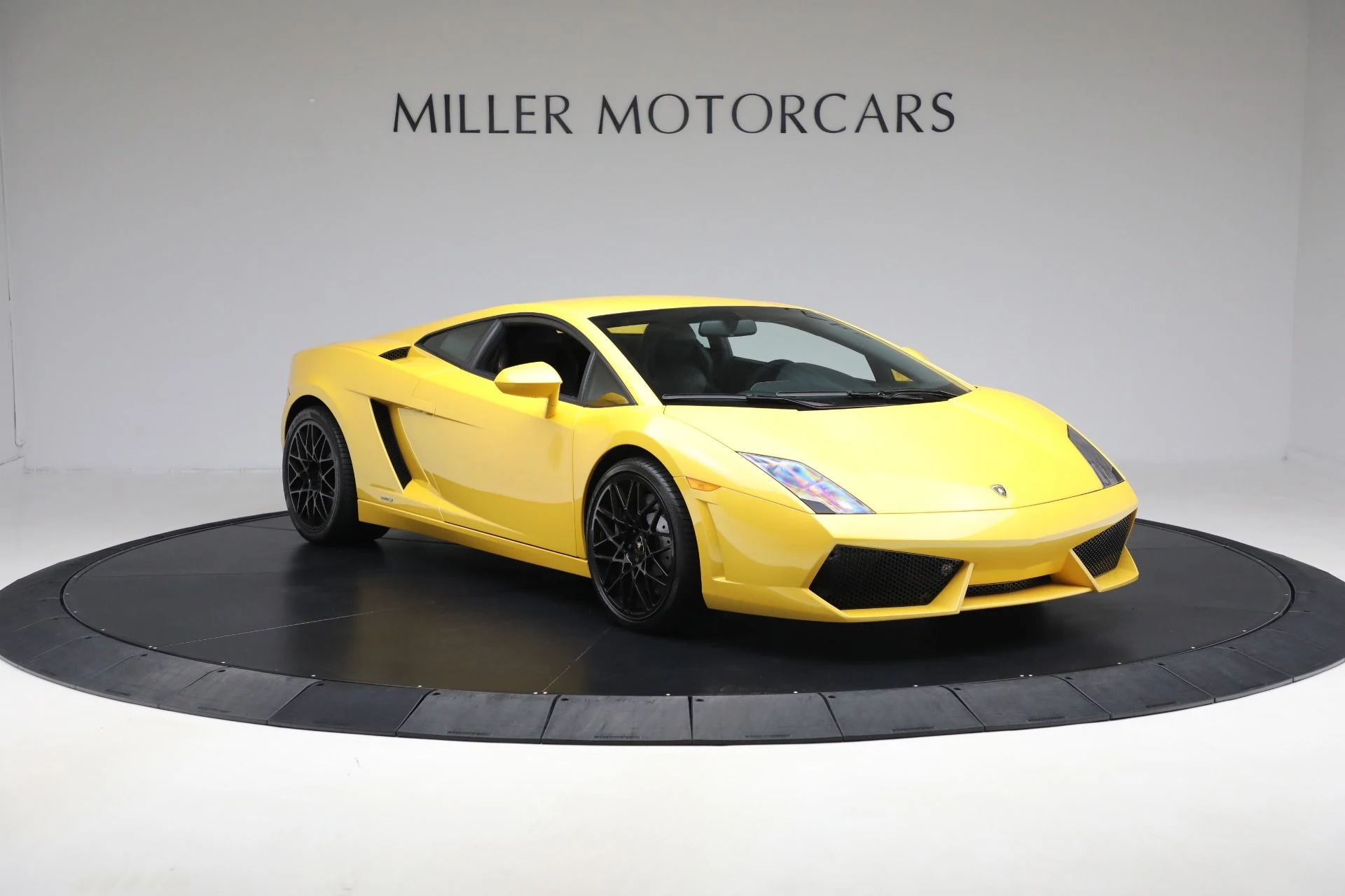 mph010_1808632468_Used_2011_Lamborghini_Gallardo_LP_550_2_dbb9007146