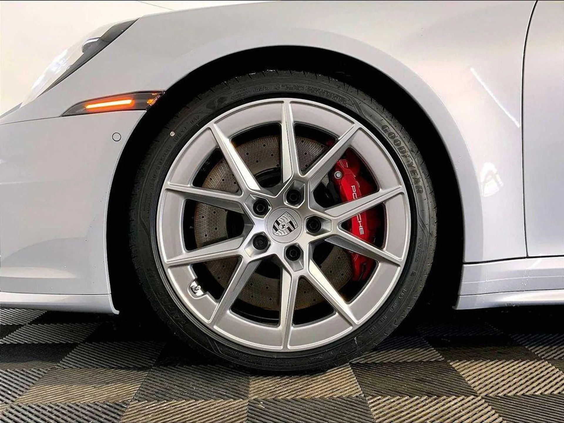 mph010_1816331341_c_OI_2_LBU_3_E_Ao_Gxs_ILT_hbr8_A_Lmy8_7041c24d20