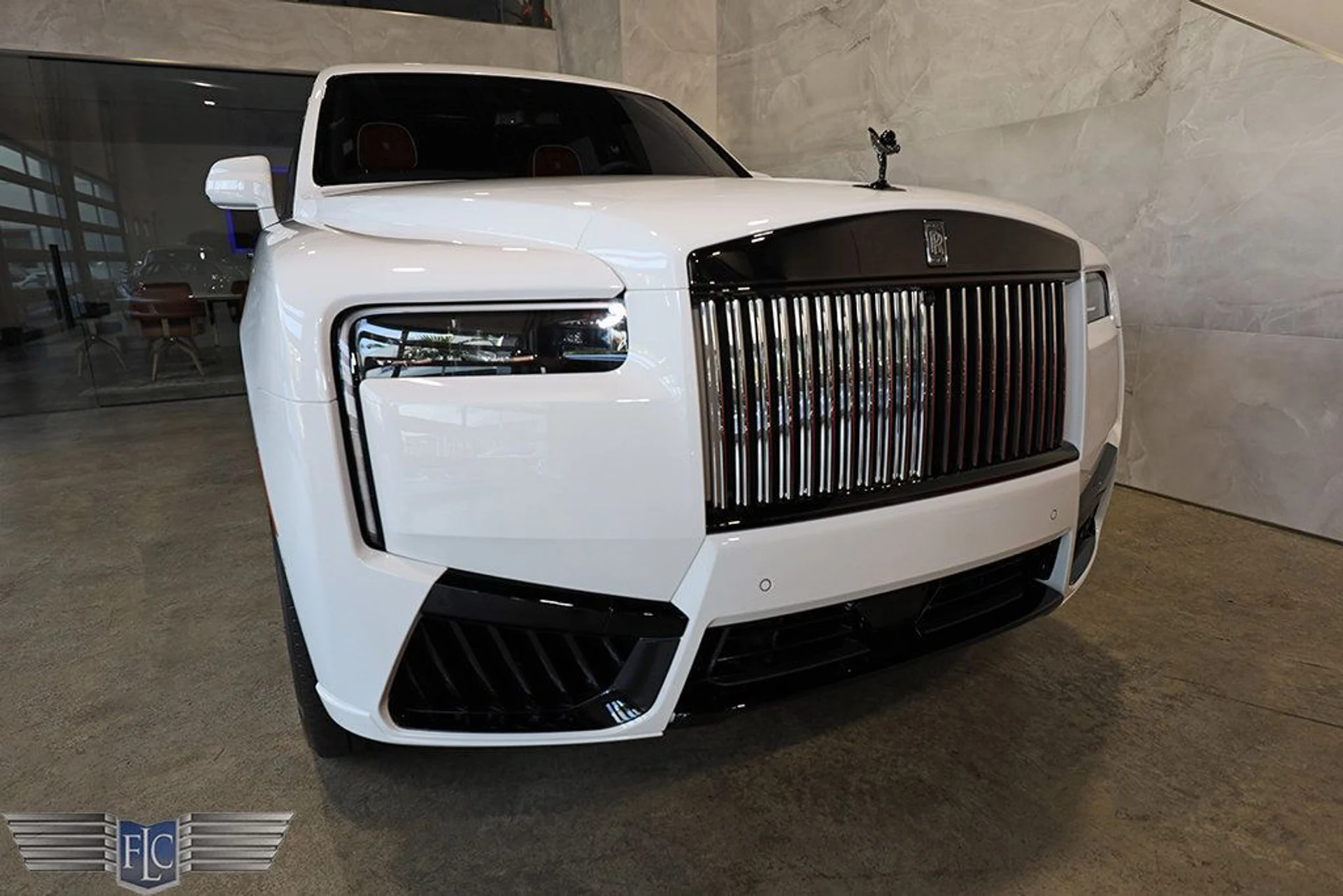 mph010_1820371479_used_2026_rolls_royce_cullinan_blackbadgesportutility_9689_23031080_11_1024_c402d5e1cc
