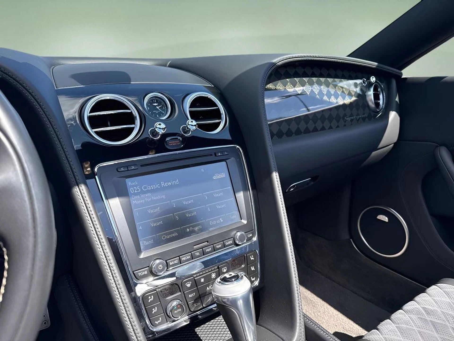 mph010_1820598768_2969eec182a443628ad70936eca36a45_06f829d86e