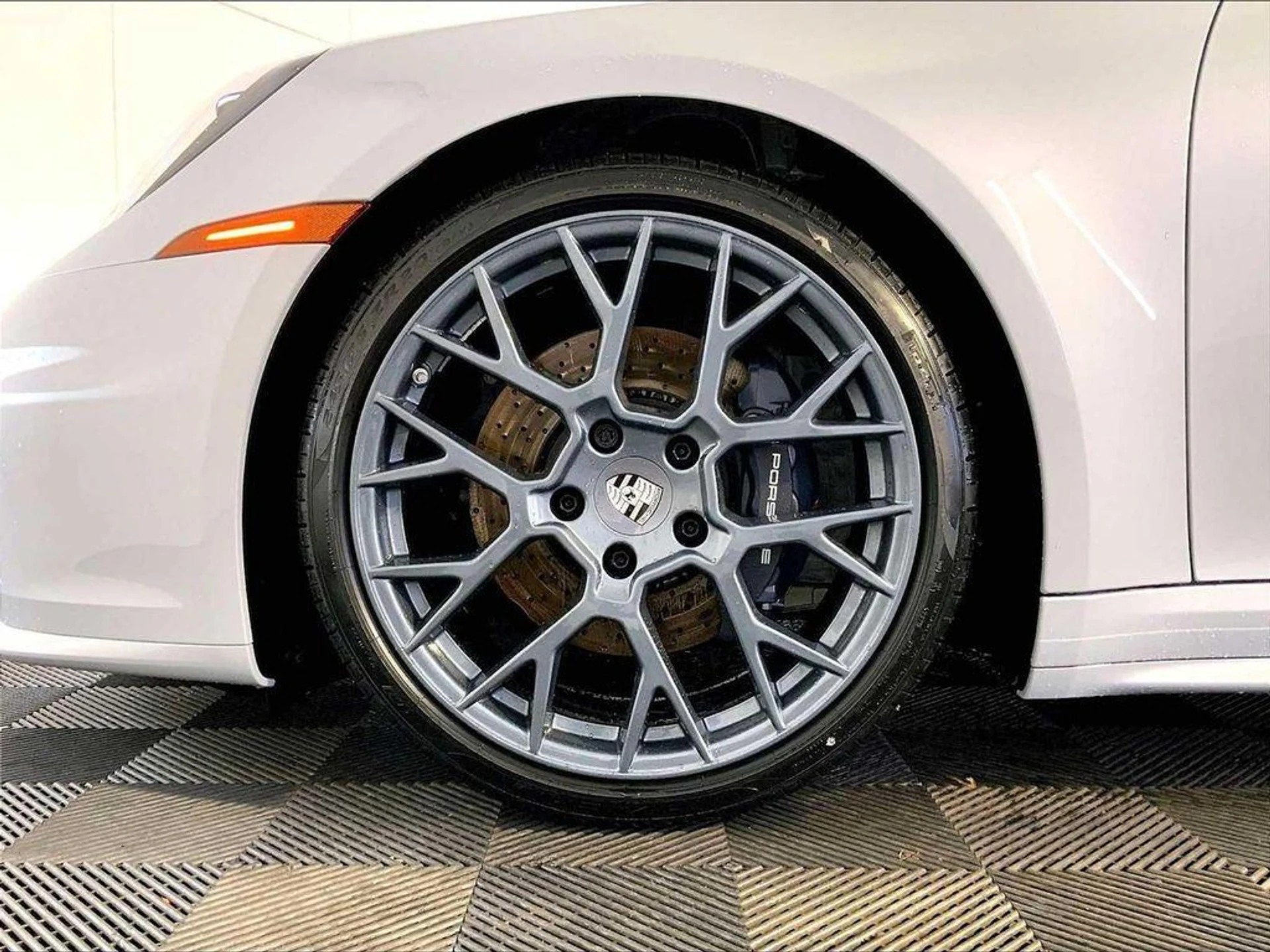 mph010_182277714_f_2_Ccxd_Qd_Jn_RL_Uys_S9wd_VV_5br_PU_c8b75f52a3