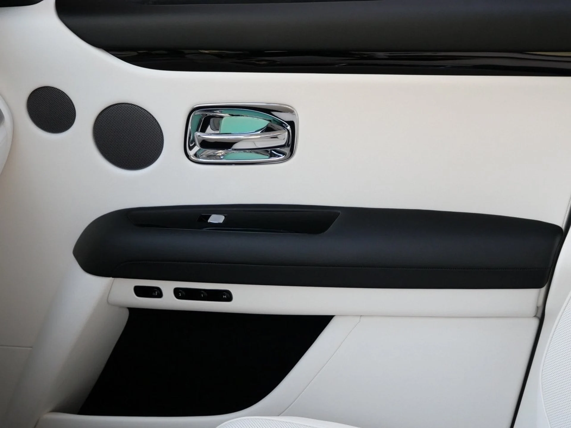 mph010_1825213507_060cc443024536c78b36007a0fc769e3x_e71c65aa93